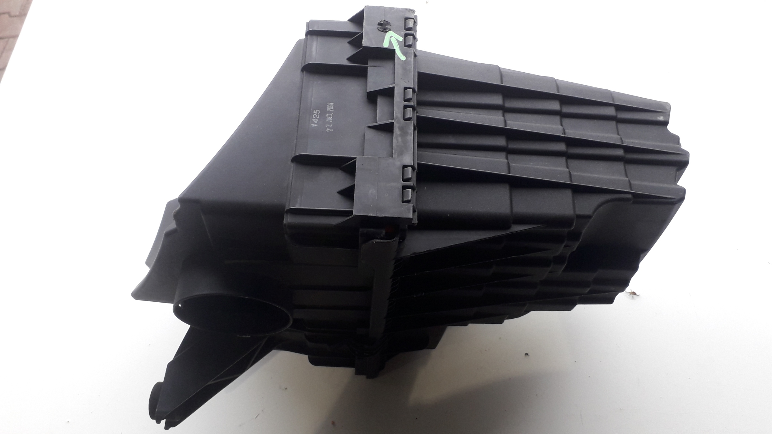 VW T5 3.2 BENZ GEHÄUSE FILTER LUFT 7H0129601F