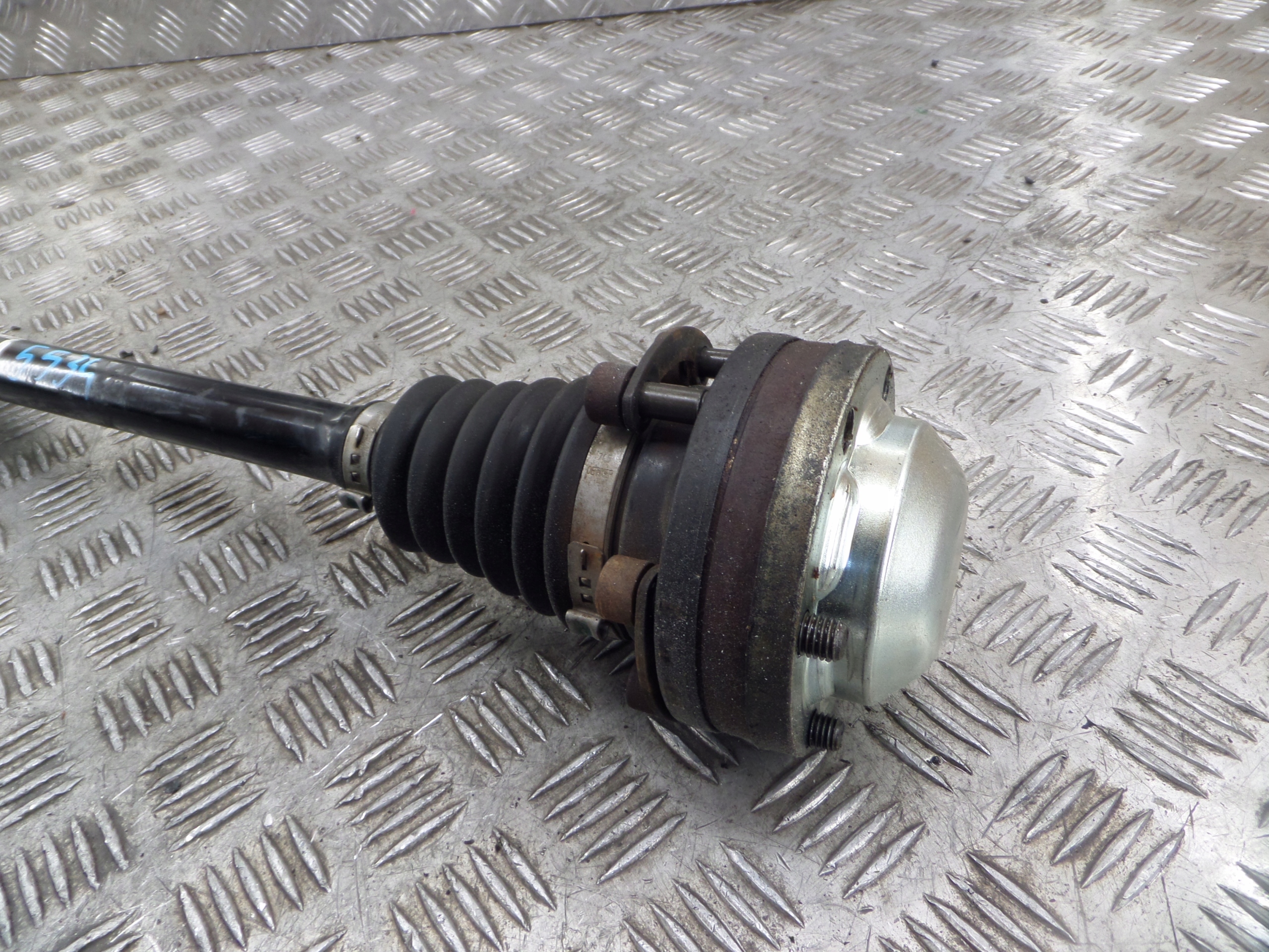 semi-axis left VOLKSWAGEN TRANSPORTER T6 2.0 TDI 7E0407274G