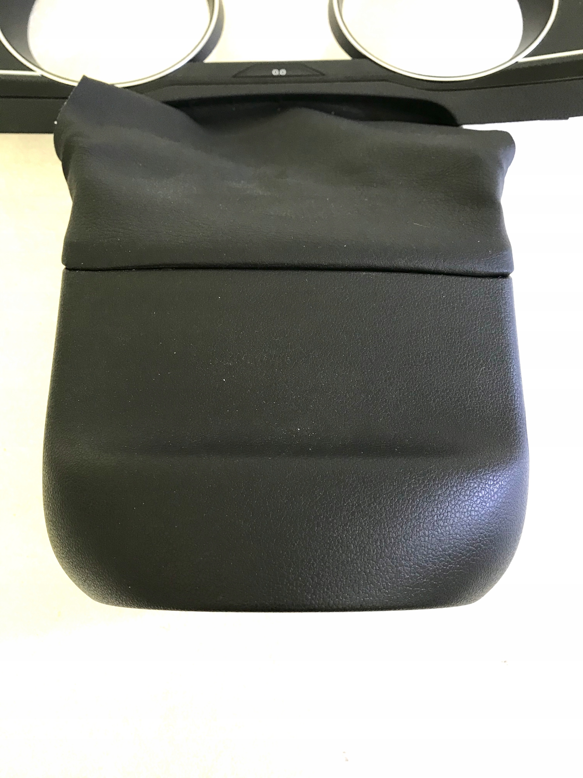 vw PASSAT B8 рамка корпус счетчика 3G1858366A