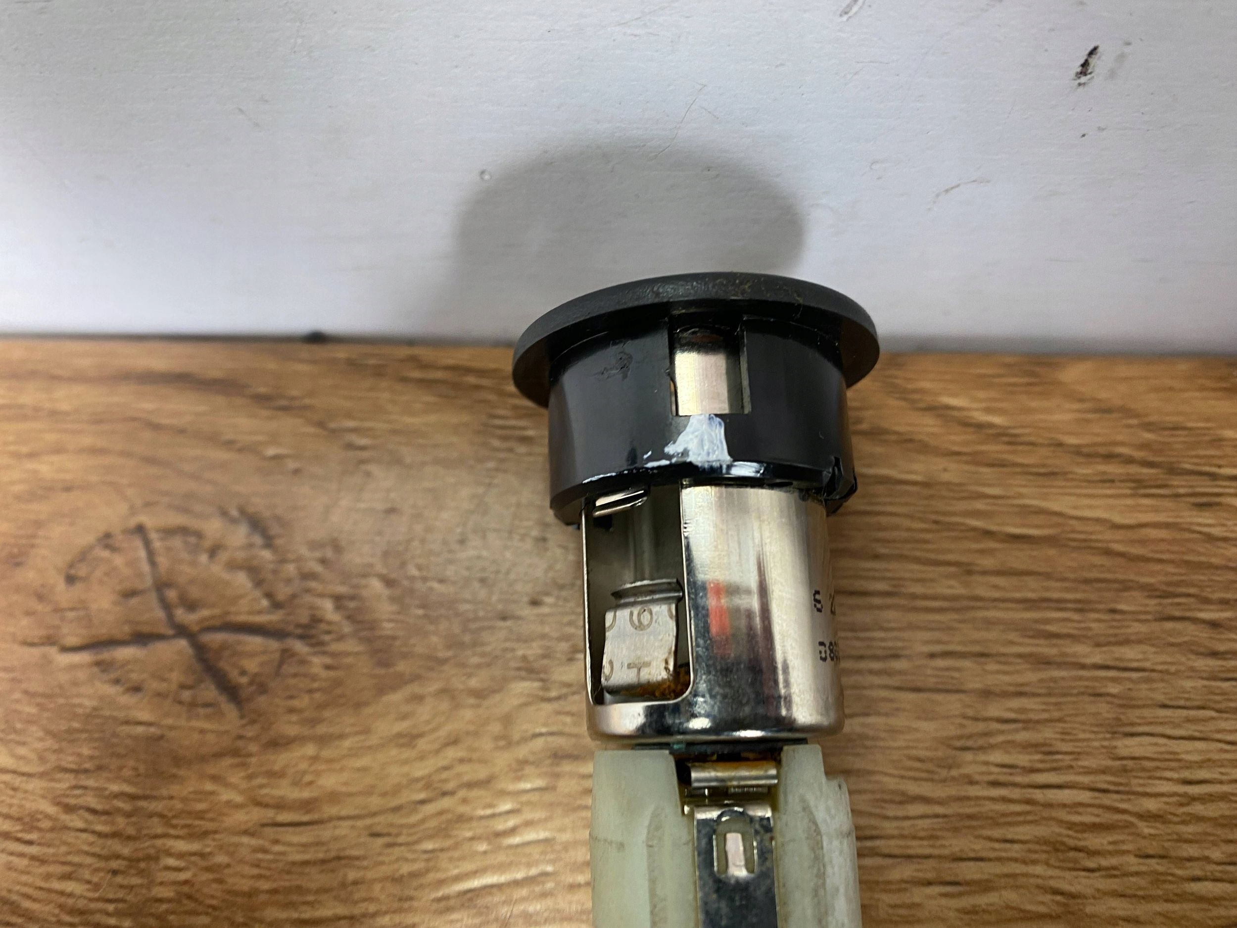 Adapter, Stecker zapalniczki Chevrolet Corvette C6 2005+