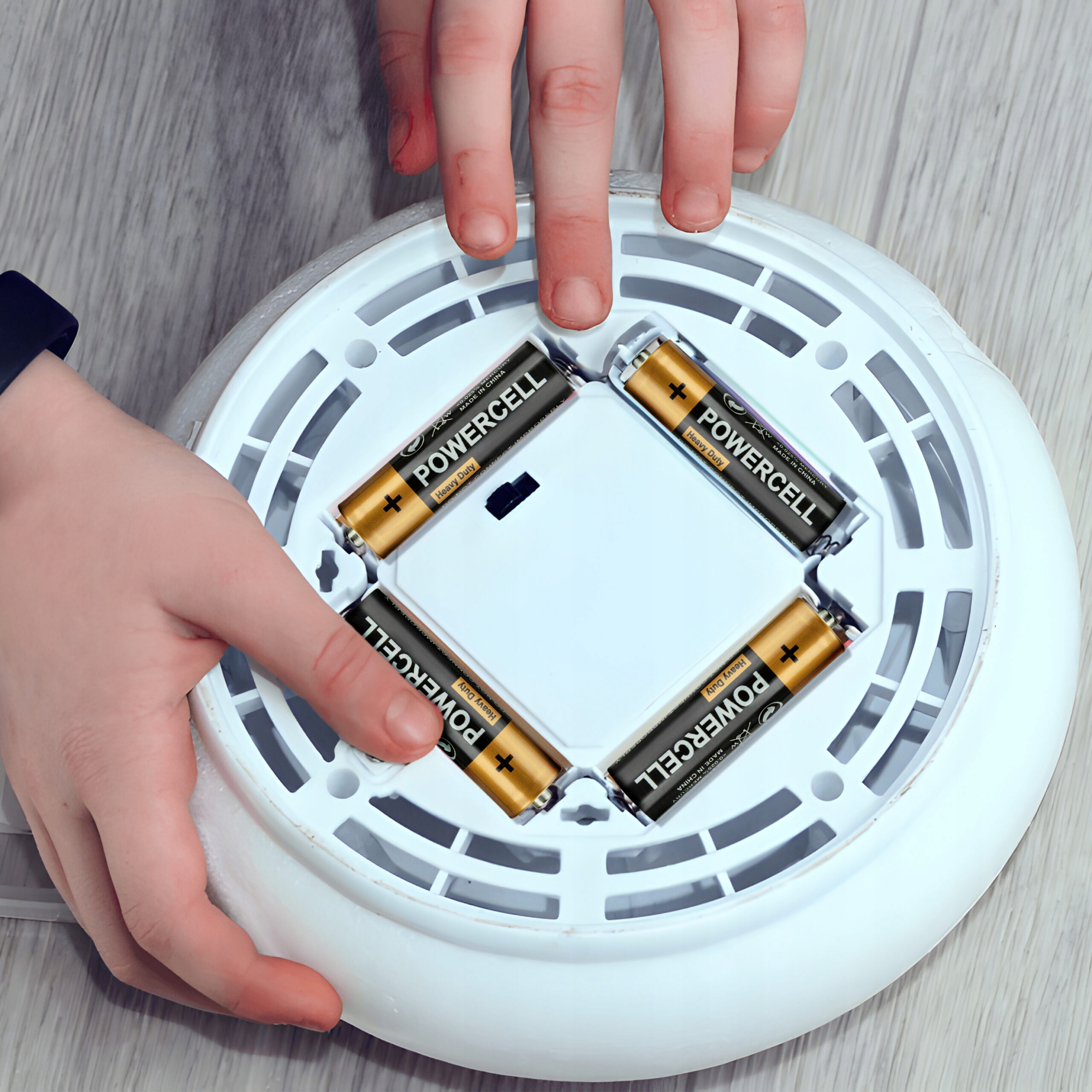 BAERIA AA BATERIE PALUSZKI BATERIA PALUSZEK CYNKOWO WĘGLOWA Marka Powercell