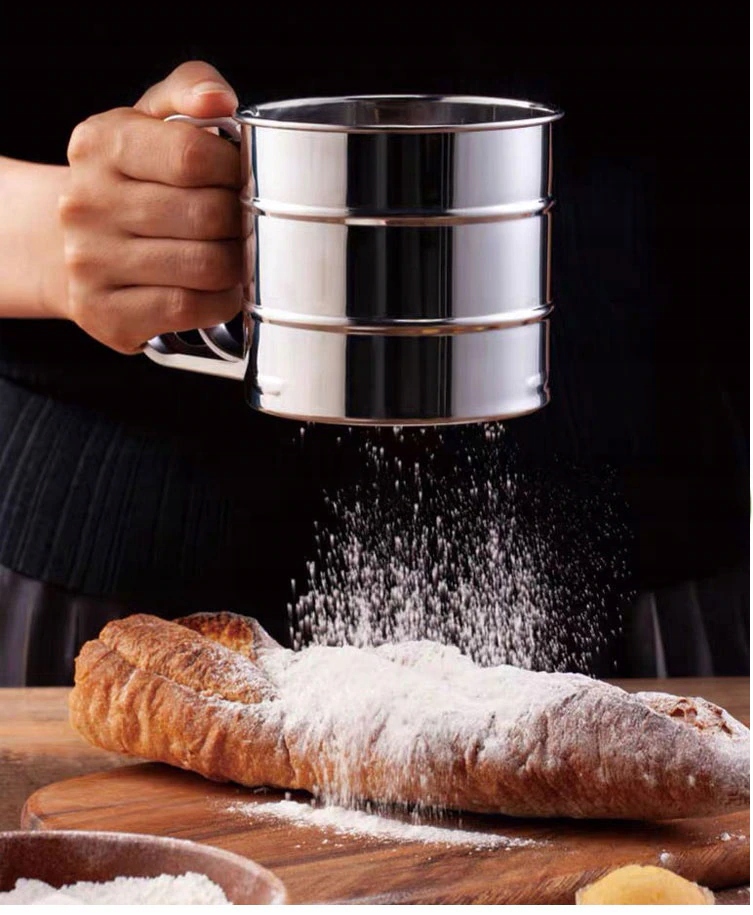 PRZESIEWACZ DO MĄKI KUBEK CEDZAK SITKO STALOWE Kolor srebrny
