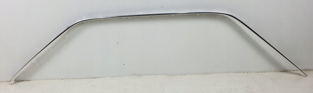 LISTWA KAROSERYJNA PRAWA CHROM MERCEDES W126 SEC