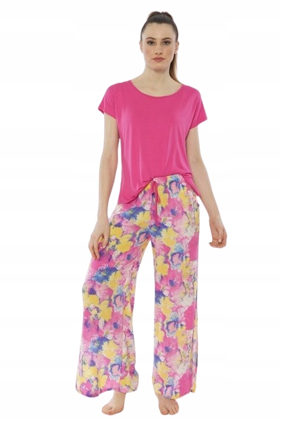 Prodyšné Viskózové Pyžamo S Květinovými Zvonovými Kalhotami A Velkým Rozparkem