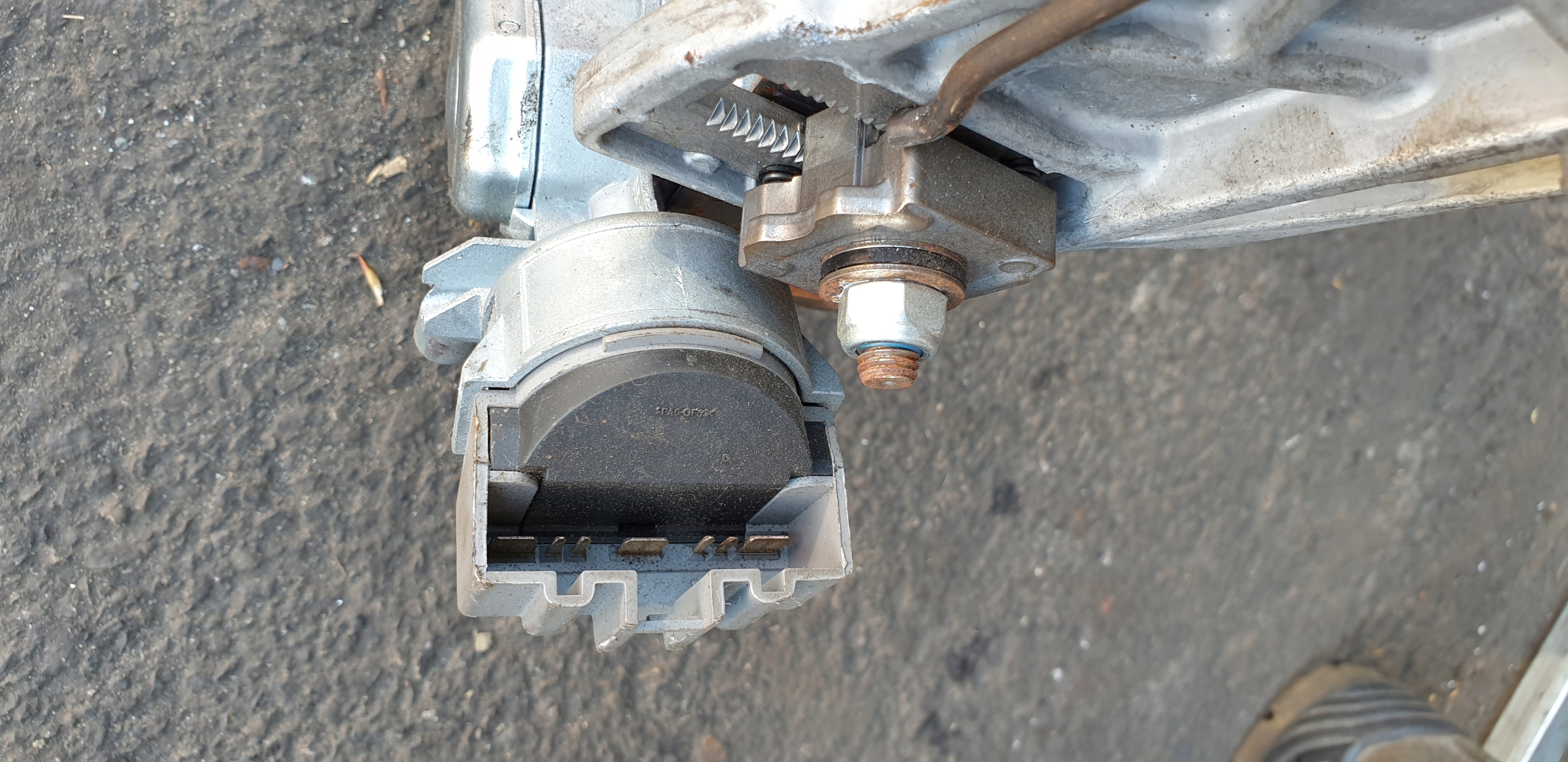 Piantone sterzo usato pezzo croce FORD S-MAX e OE UK