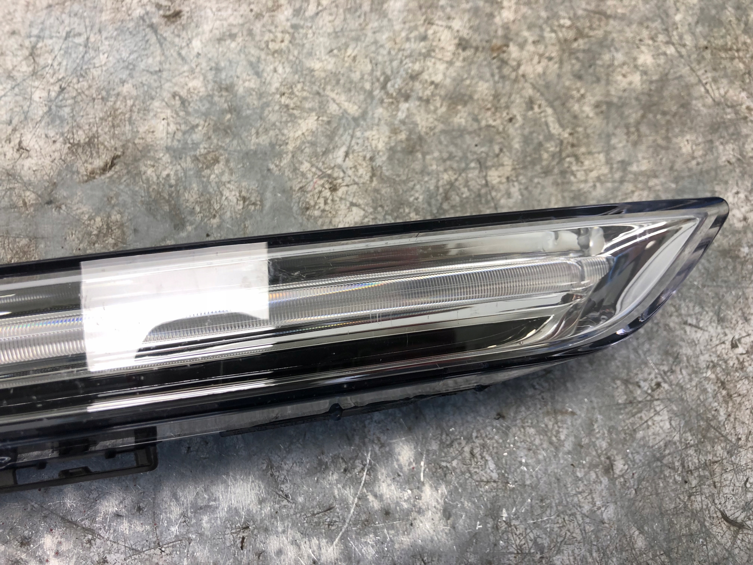 light indicator LED DRL right PORSCHE CAYENNE 7P5941182J