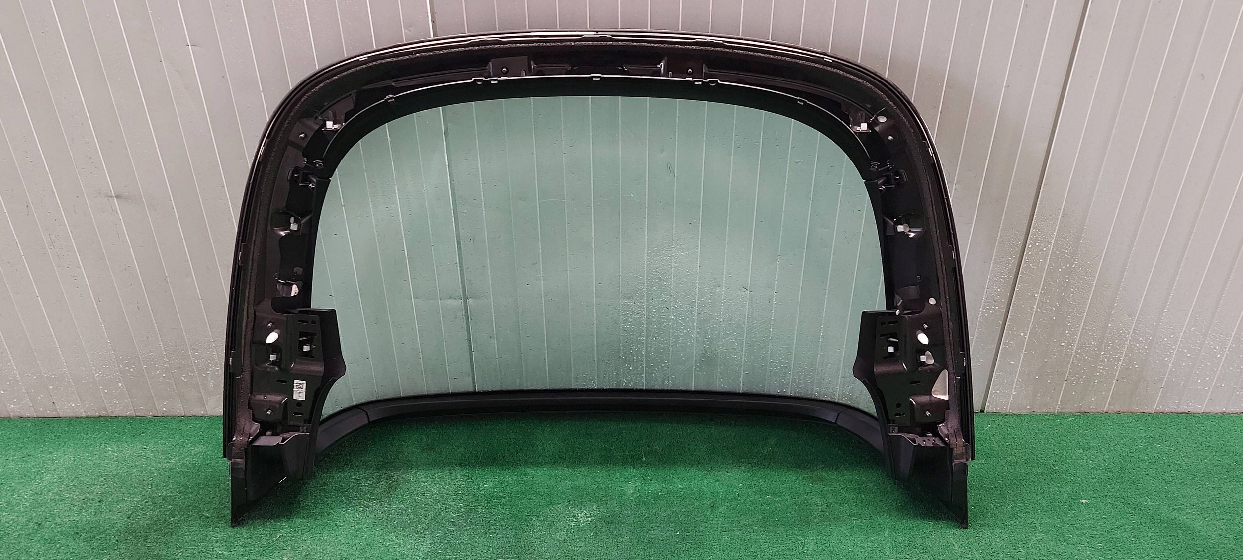 rear window PORSCHE 911 992 TARGA damaged