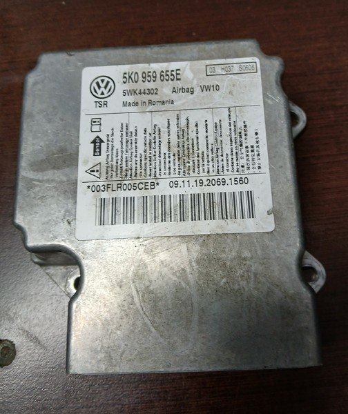 SENSOR airbagů 5K0959655E VW GOLF VI