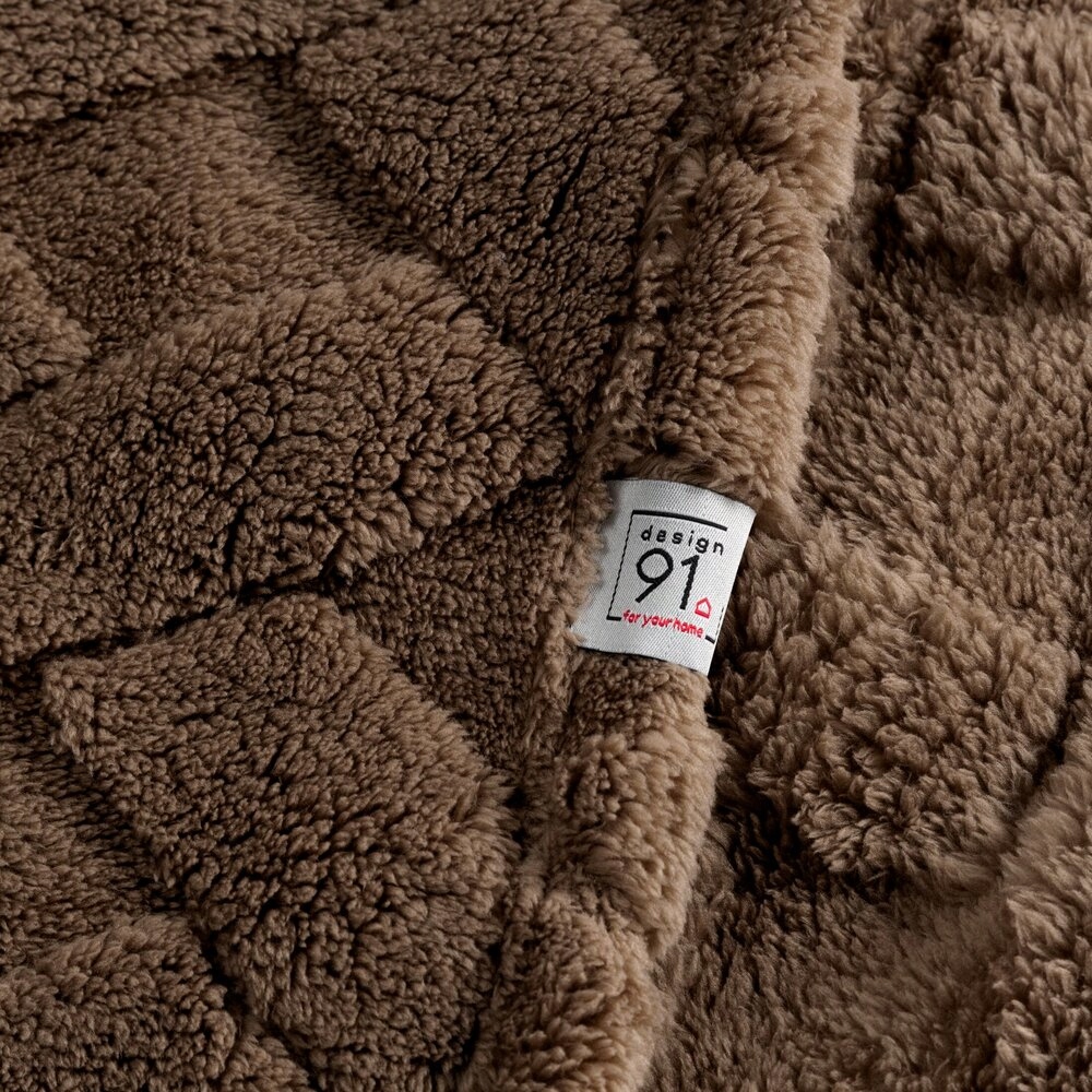 Deka Caro 200x220 Design91 tmavě hnědá, nadýchaná, kostkovaná