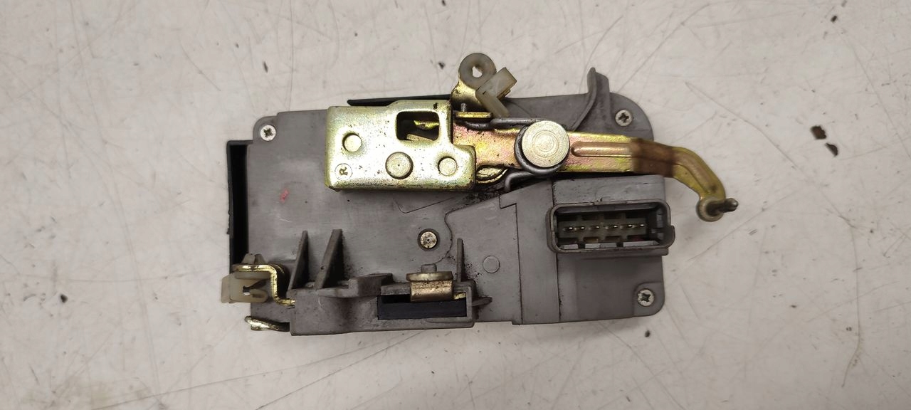 lock front front right Peugeot 807 2,2 HDI