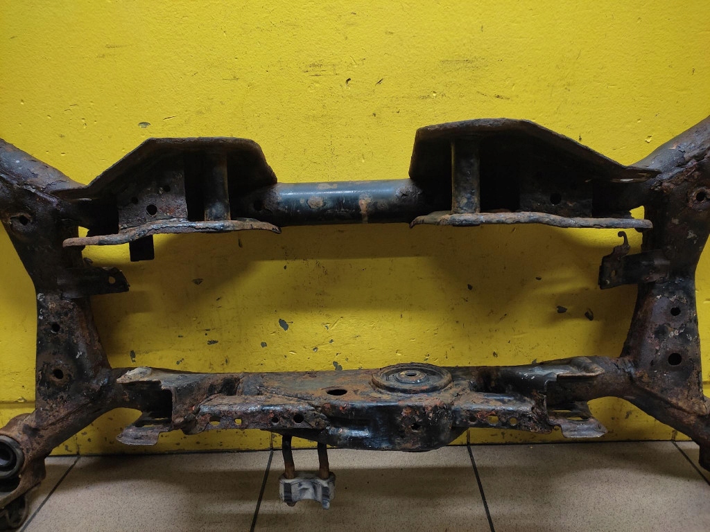 NISSAN X-TRAIL T30 2.0 axle beam axle beam subframe rear part