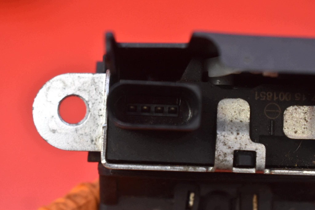 lock bonnet rear part boot 5K0827505A VW PASSAT B7 KOMBI 10-15