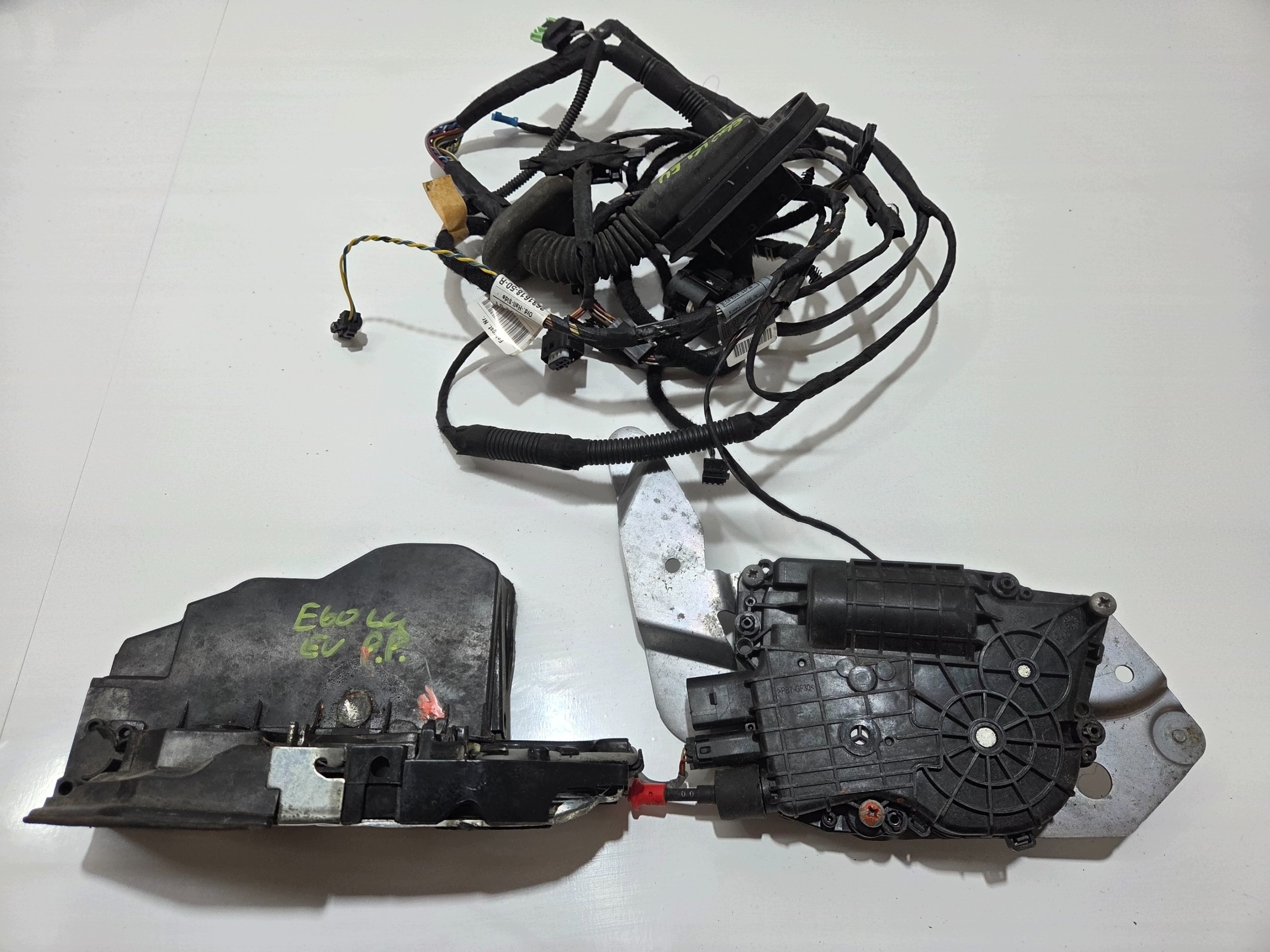 brava vrata DOCIAG desni prednji SOFT CLOSE BMW E60 E61 7202156