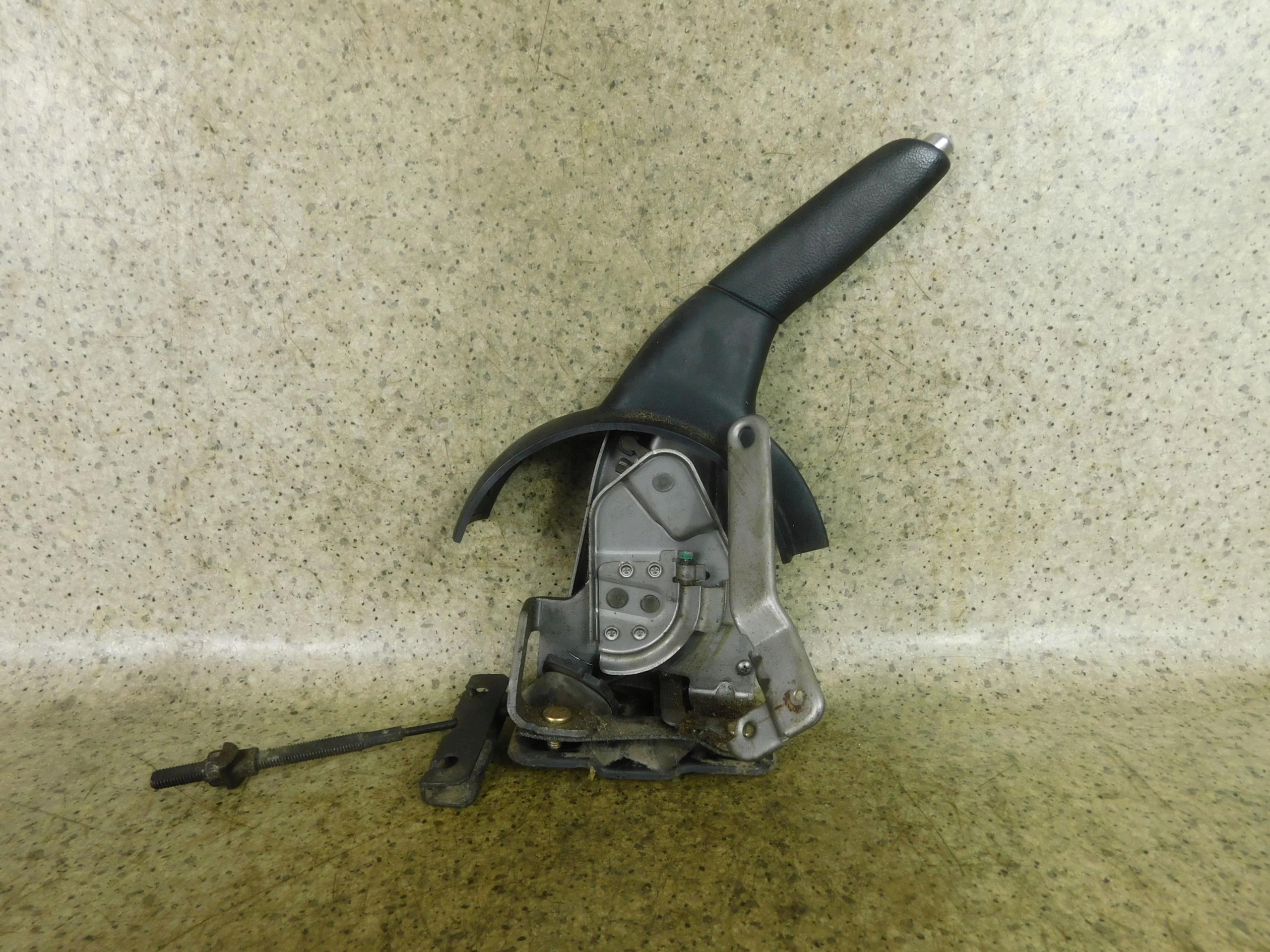 5S71-2780-AA LEWAREK HAMULCA RĘCZNEGO FORD MONDEO MK3