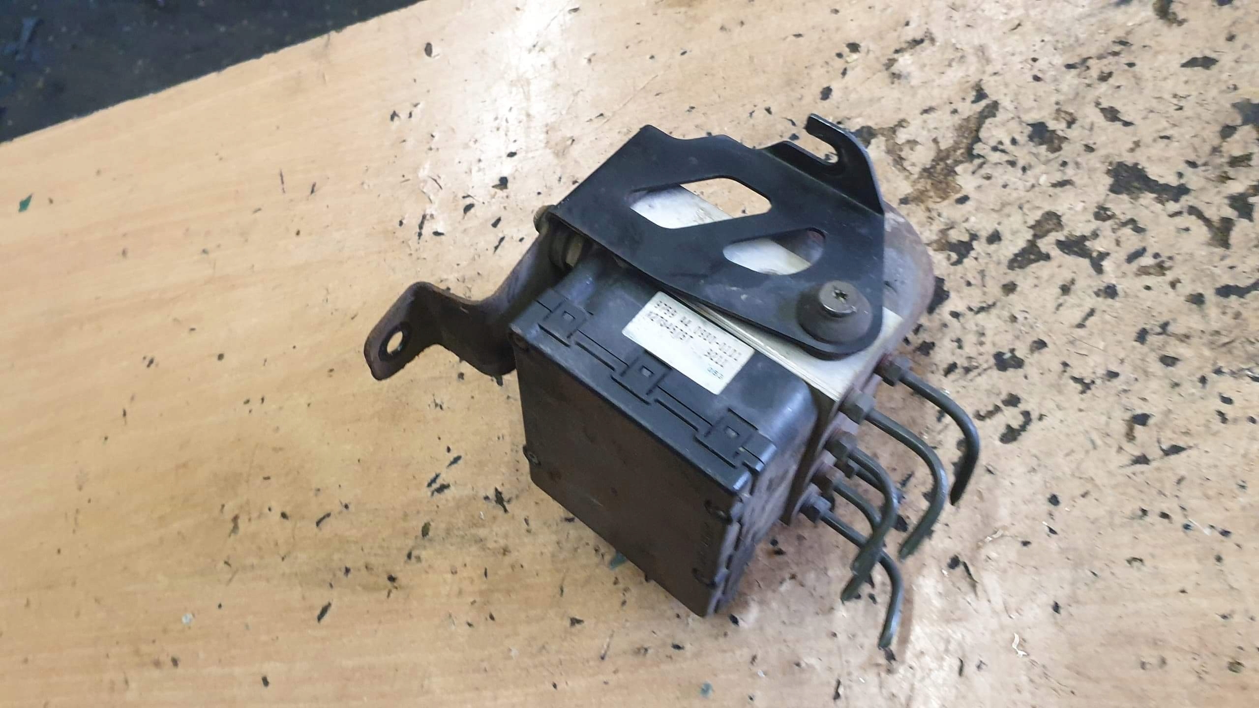 HR-38 - HONDA HR-V і насос ABS 1.6 16V A4.0440-0103