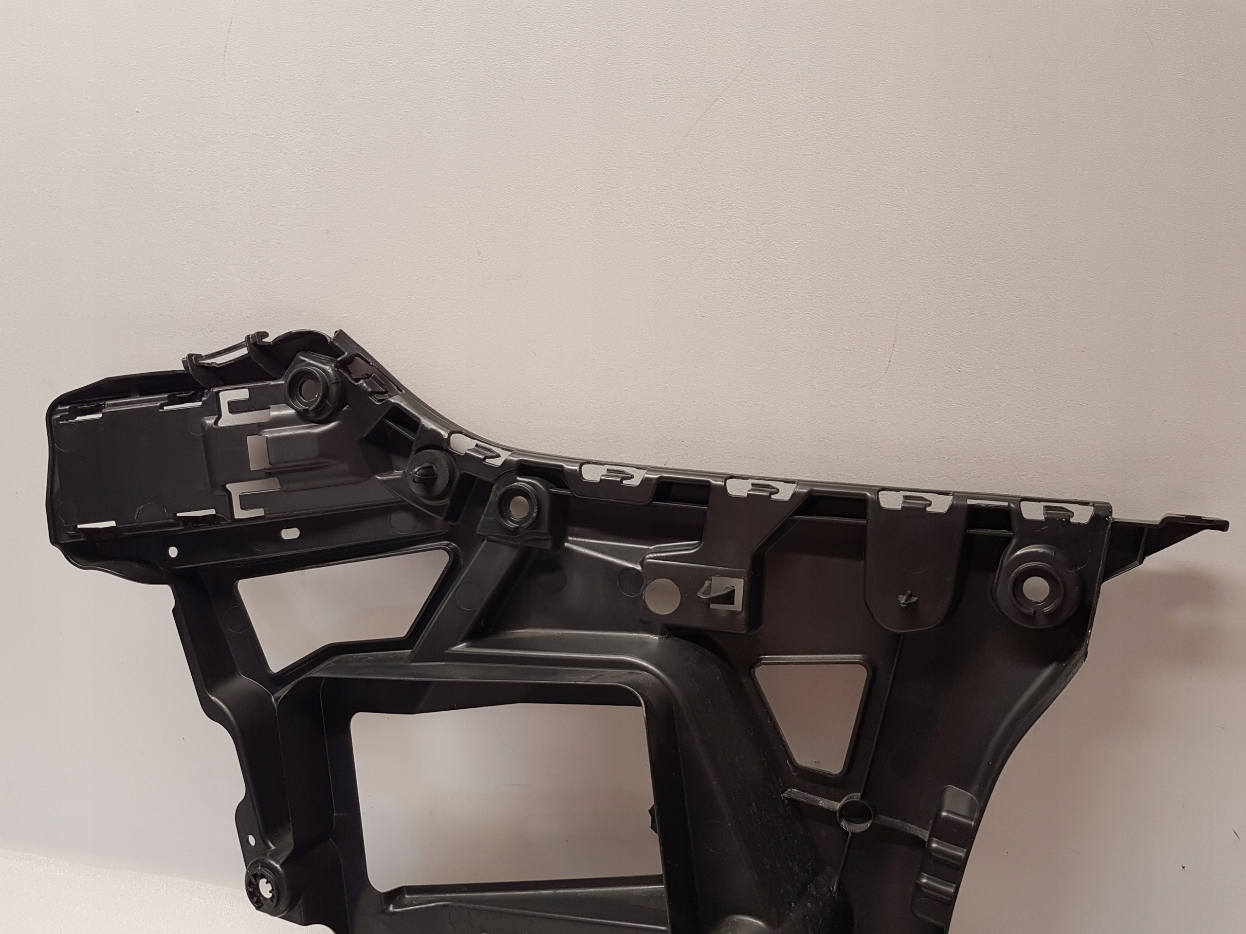 bumper bracket left rear part BMW M4 G82 M4 G83 8074727