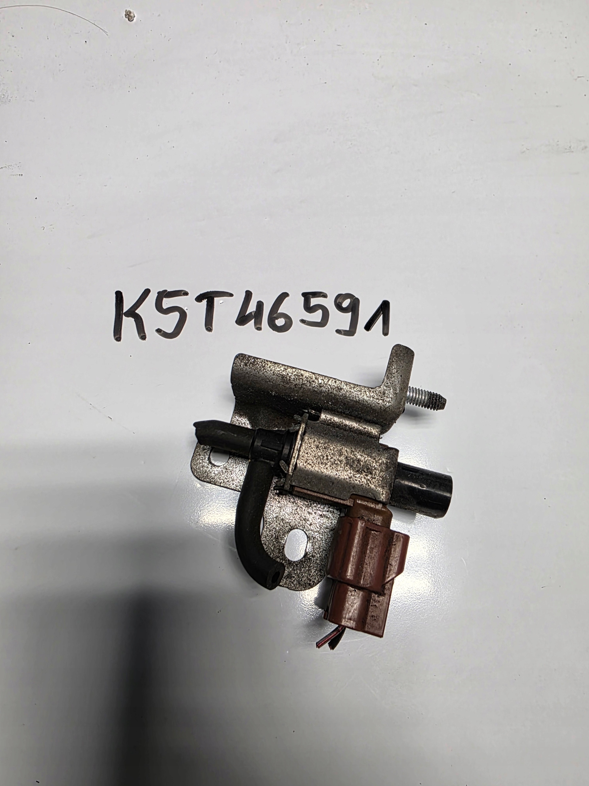 MAZDA FORD ZAWÓR CZUJNIK CIŚNIENIA