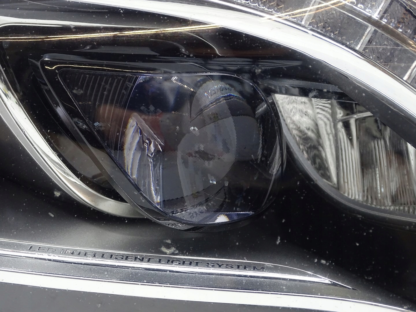 REFLEKTOR light right front right front ILS MERCEDES S W222 A2229061002