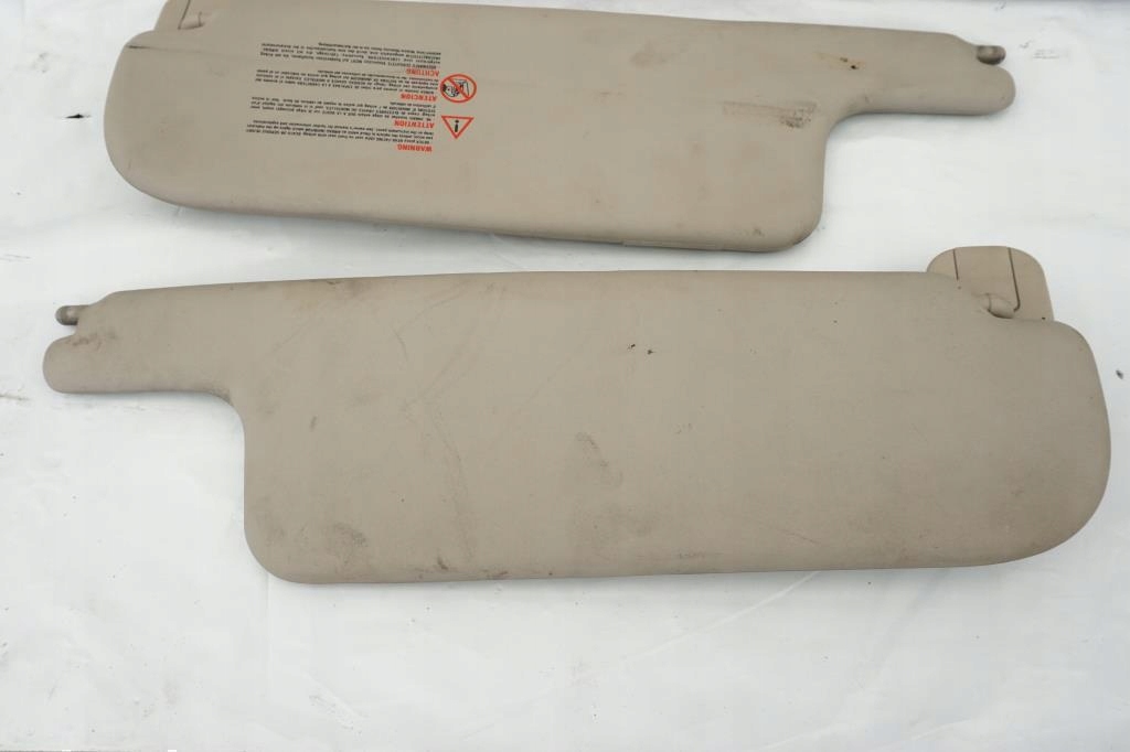 OSŁONA DASZEK SŁONECZNIK RENAULT LAGUNA II KOMPLET Producent części Renault OE