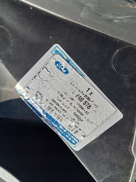 Ford OE AB39-2128344-AA подкрылки