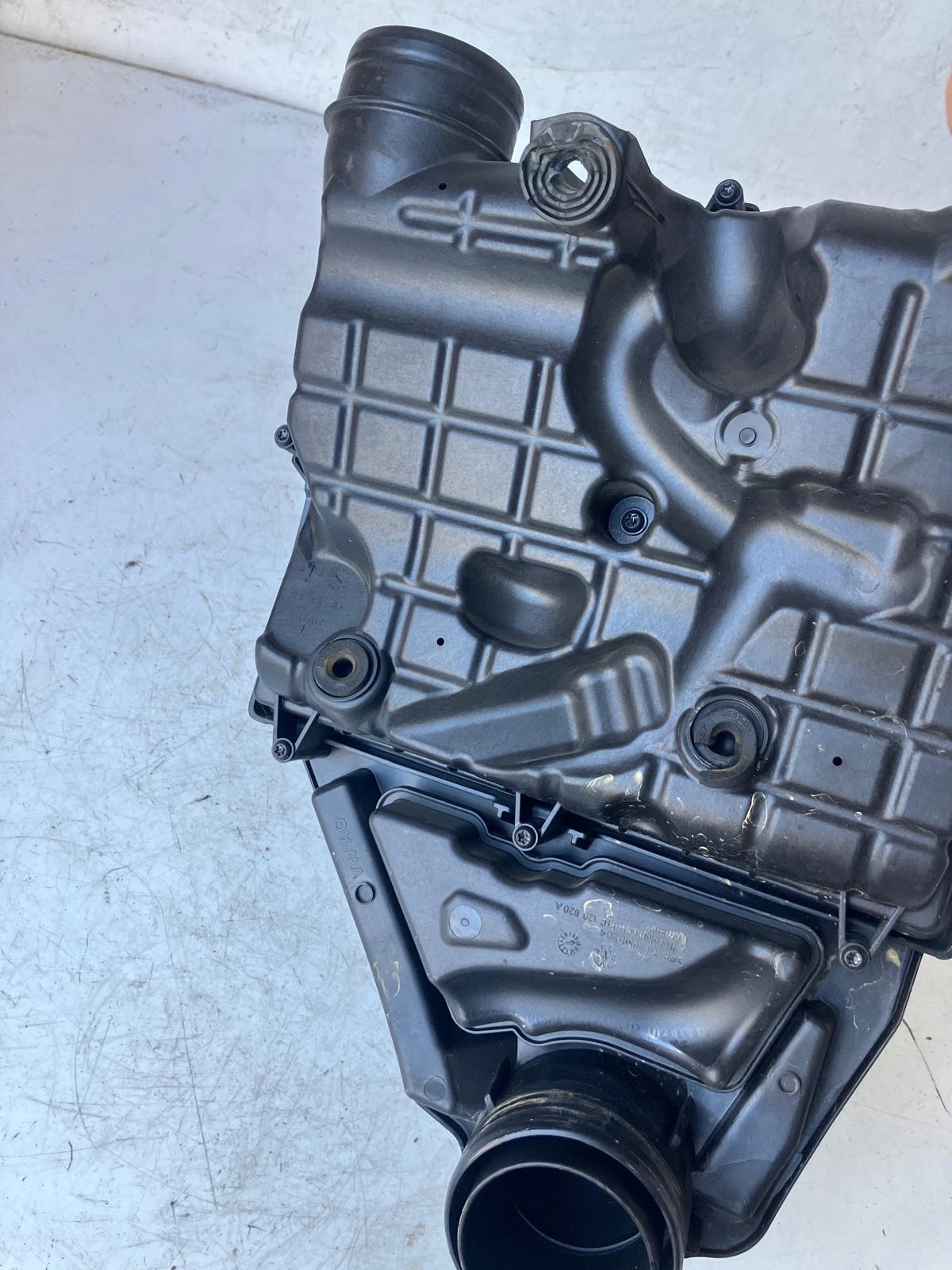 Gehäuse filter luft VW SKODA FABIA III 1.0 TSI 04C129620A