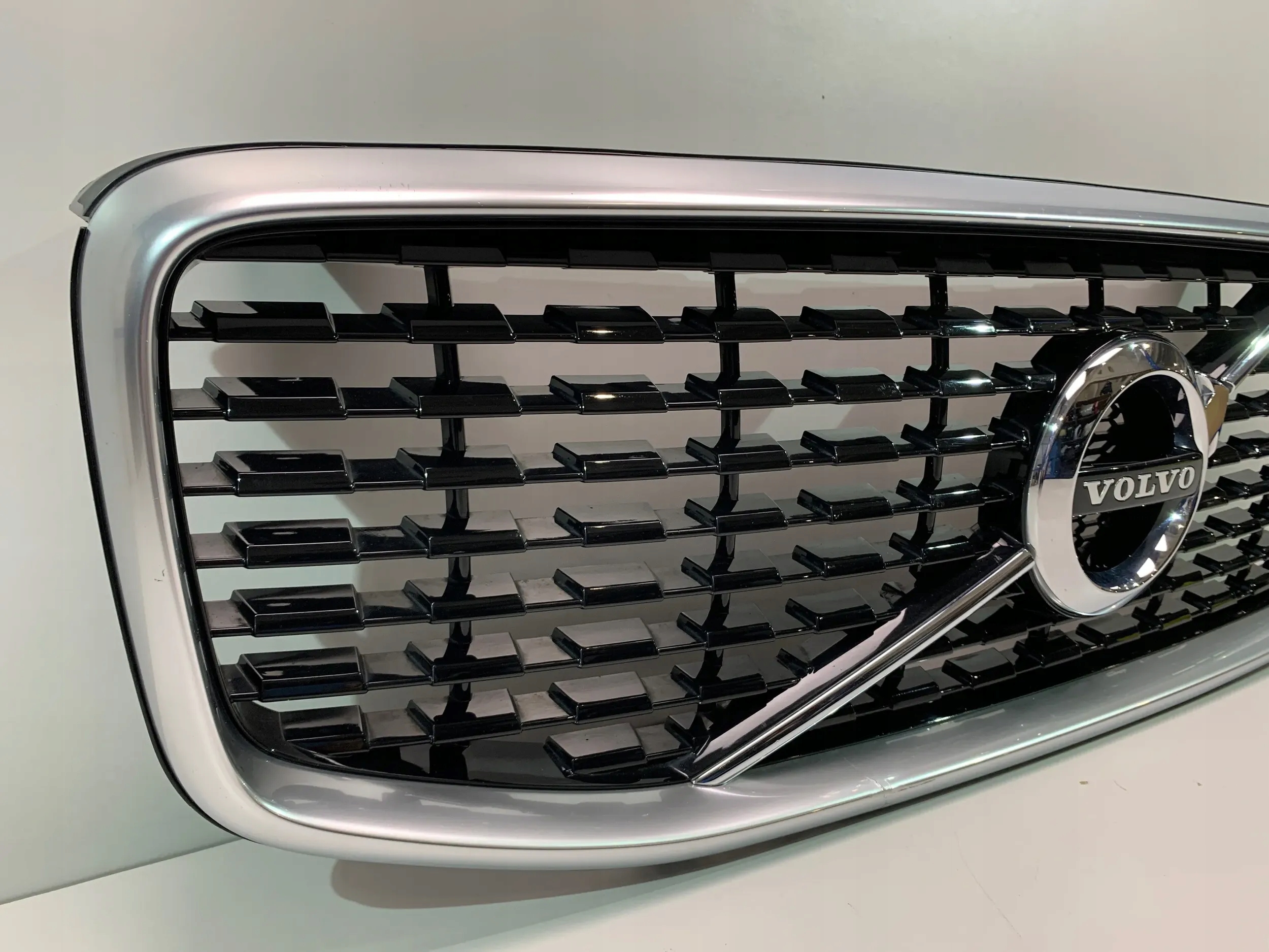 Volvo XC60 Kühlergrill FRONTGRILL Kühlergitter - Thumbnail 3