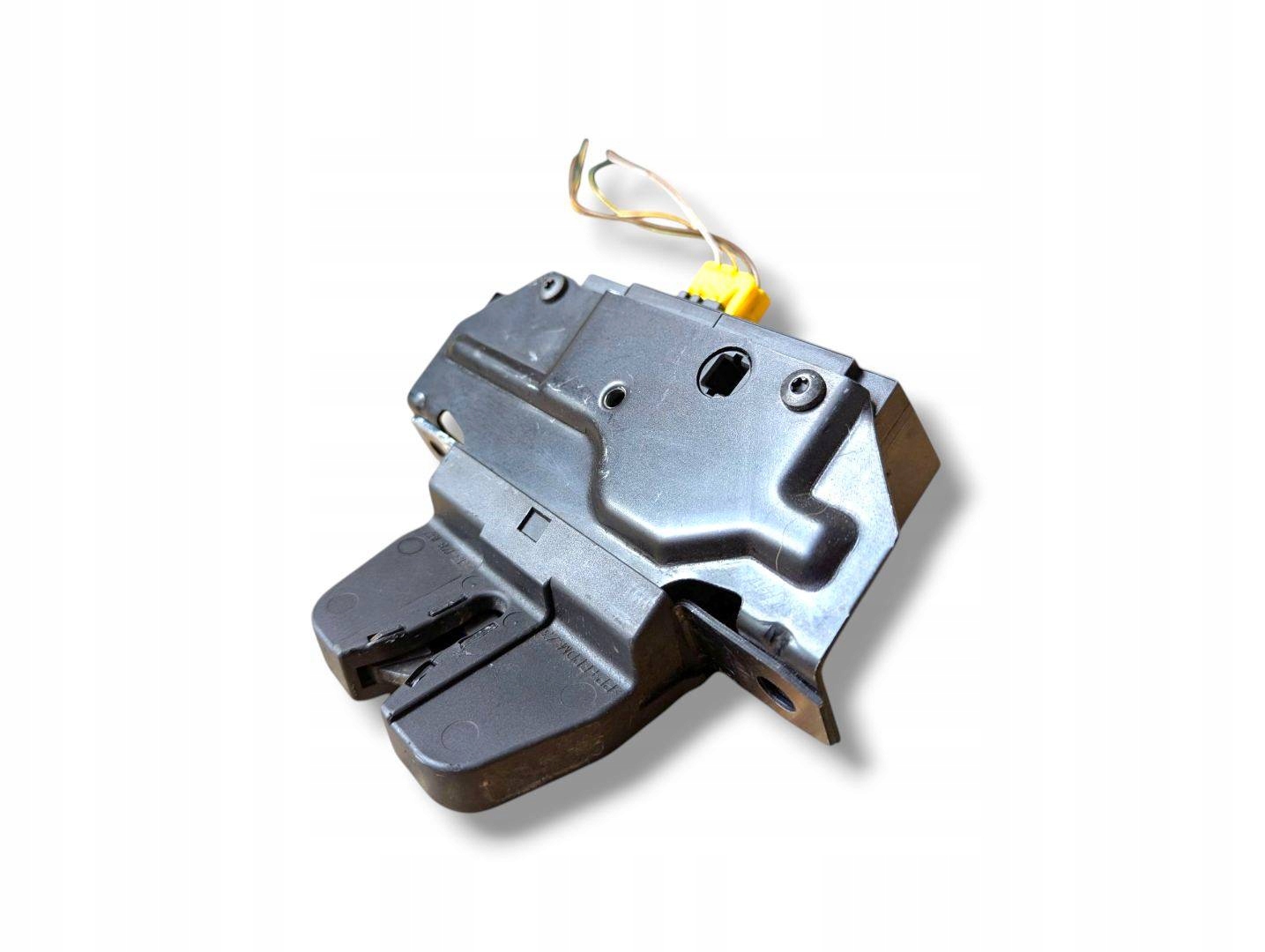 lock bonnet boot Opel Vectra C facelift 2007 13178192