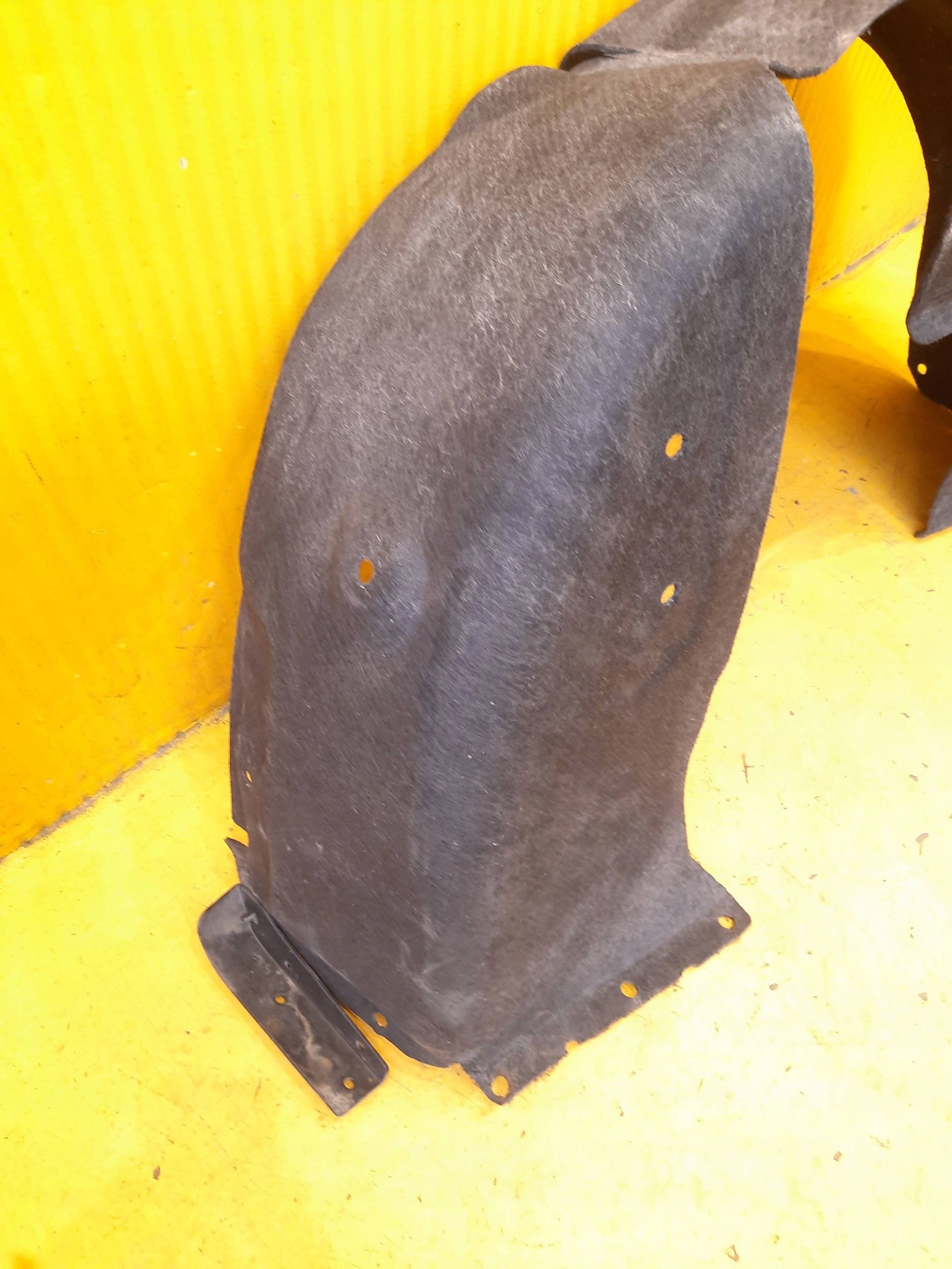 tesla MODEL S подкрылки задний правый 14r.