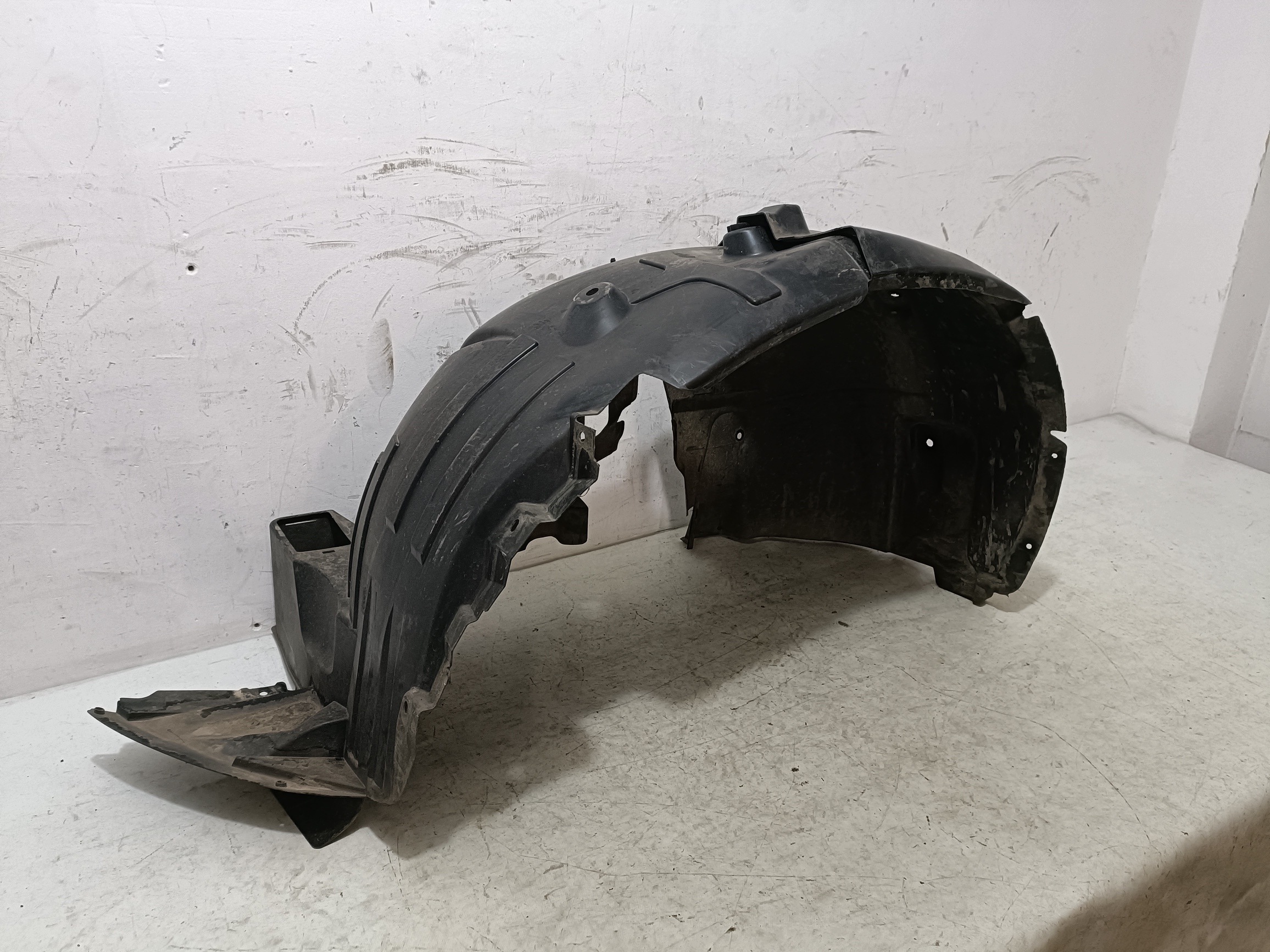 MERCEDES SPRINTER W907 mudguard left front A9076845505