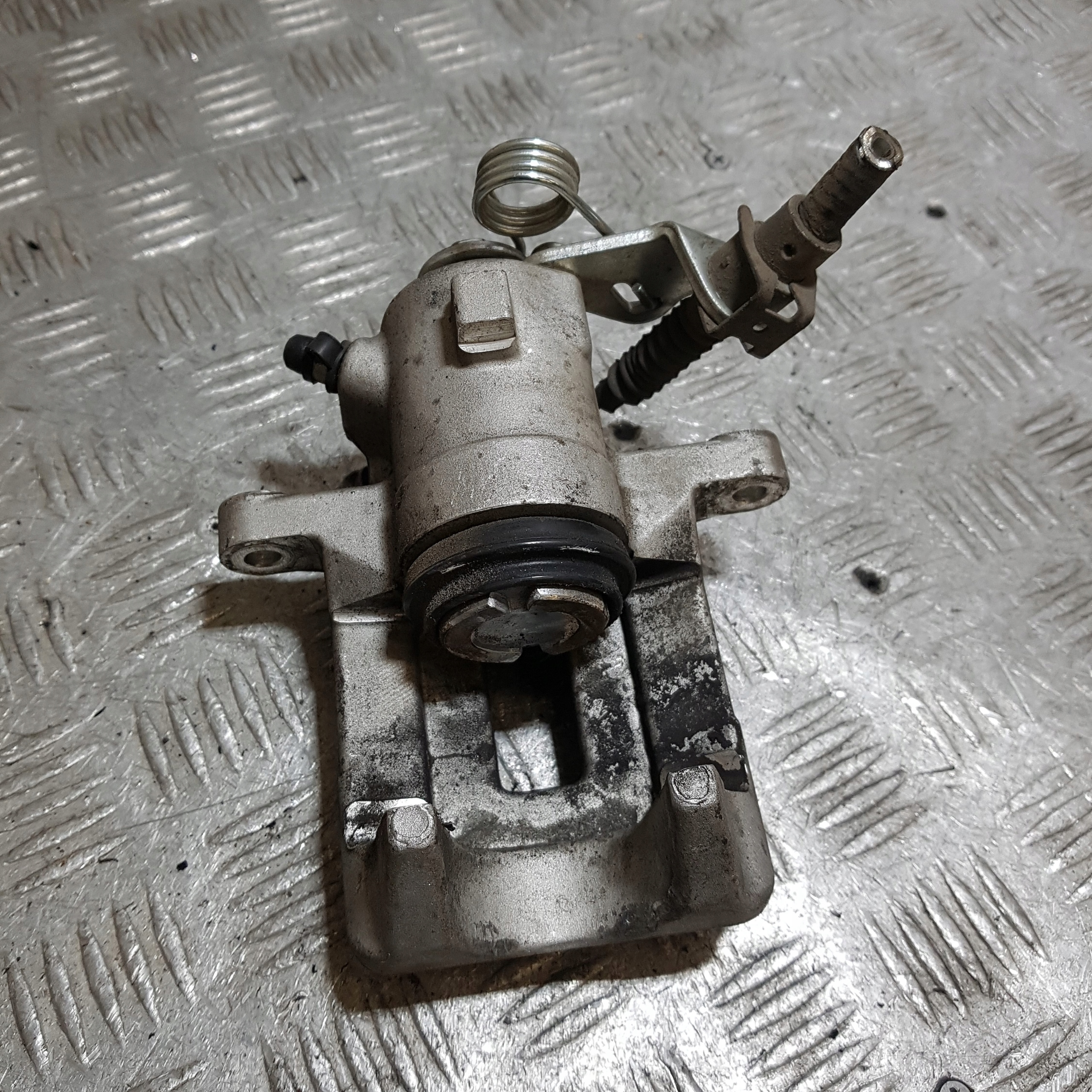 caliper brake right rear part rear VOLKSWAGEN GOLF 4