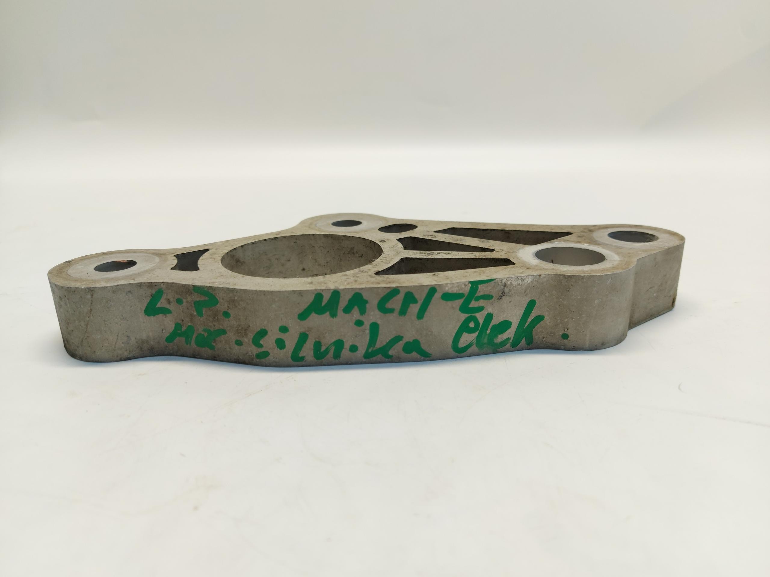 Ford Mustang Mach-E supporto staffa Motore sinistro LJ9C-5A095-AD