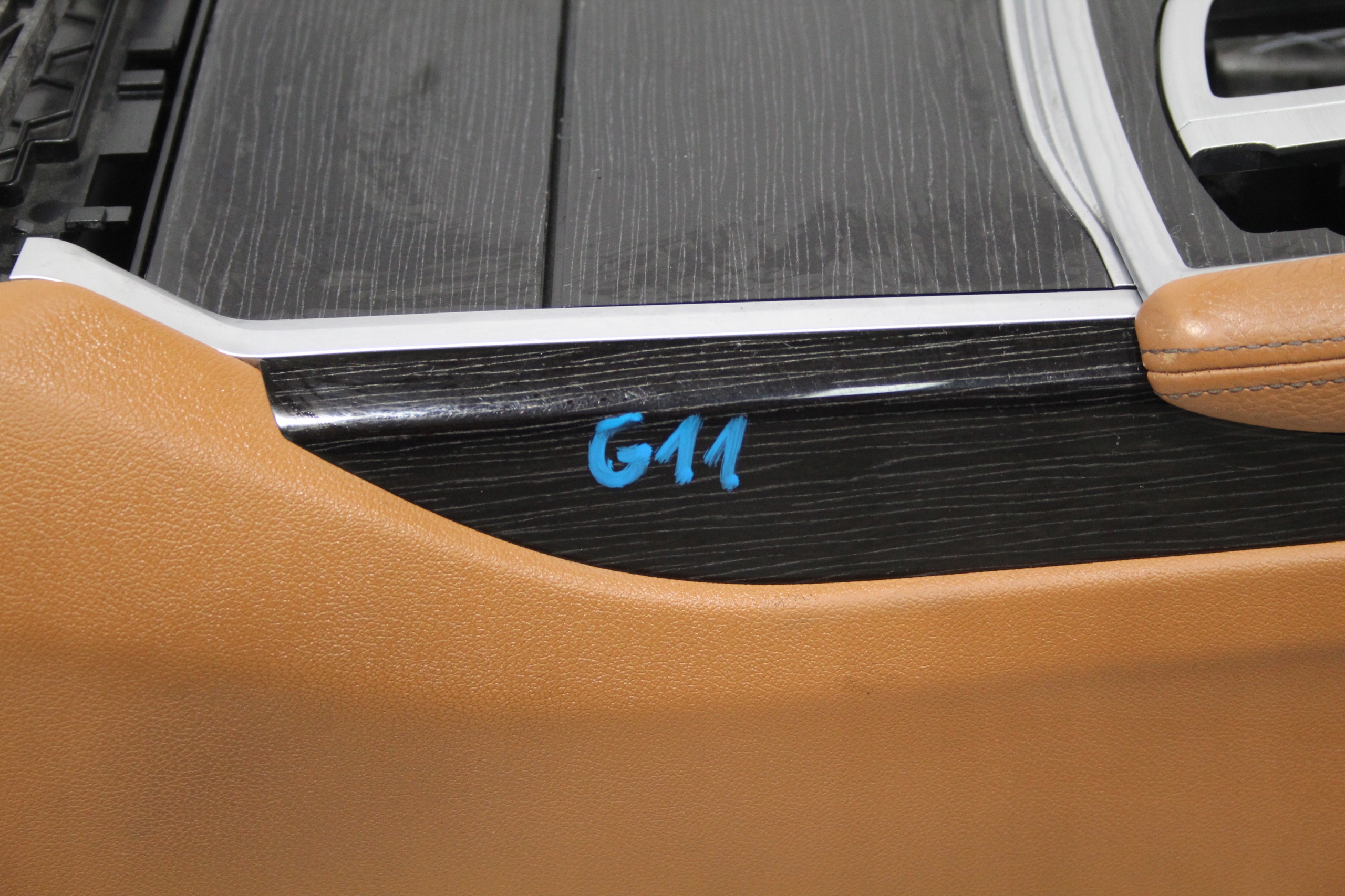 TUNEL central armrest BMW 7 G11