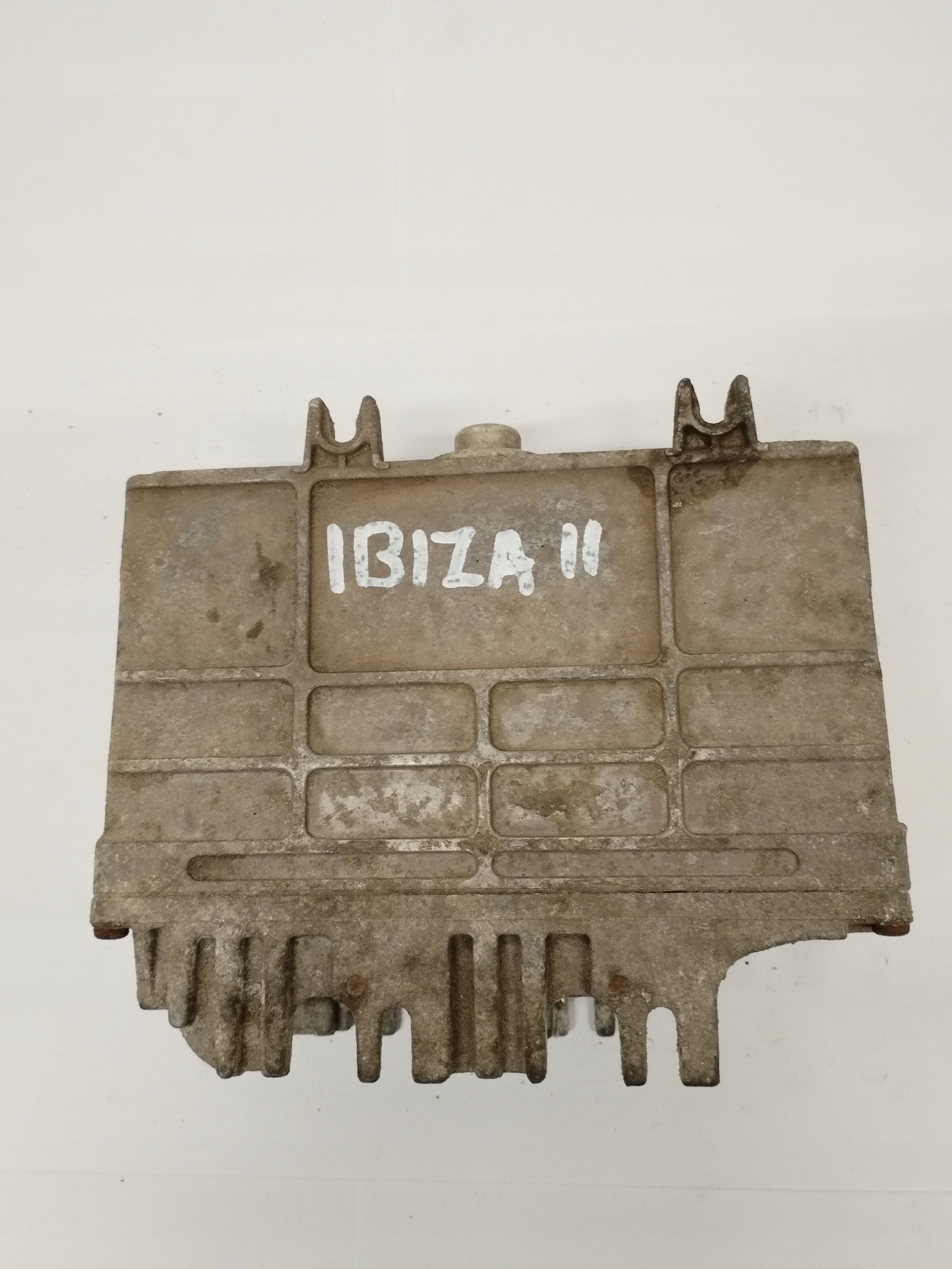 computer control unit of the engine Seat Ibiza II 2 6K0906027E
