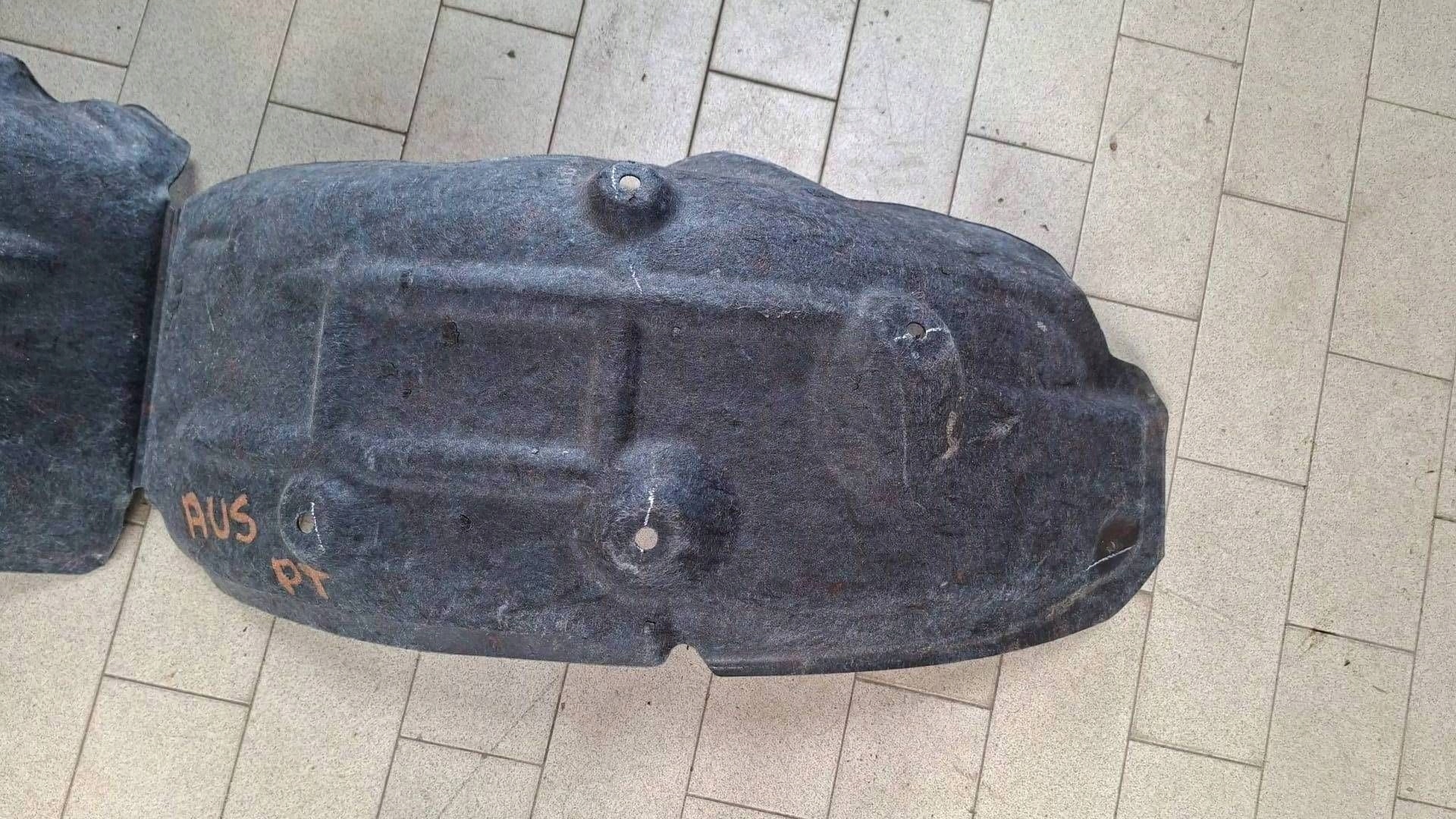 mudguard rear part side right Renault Austral 767486359R