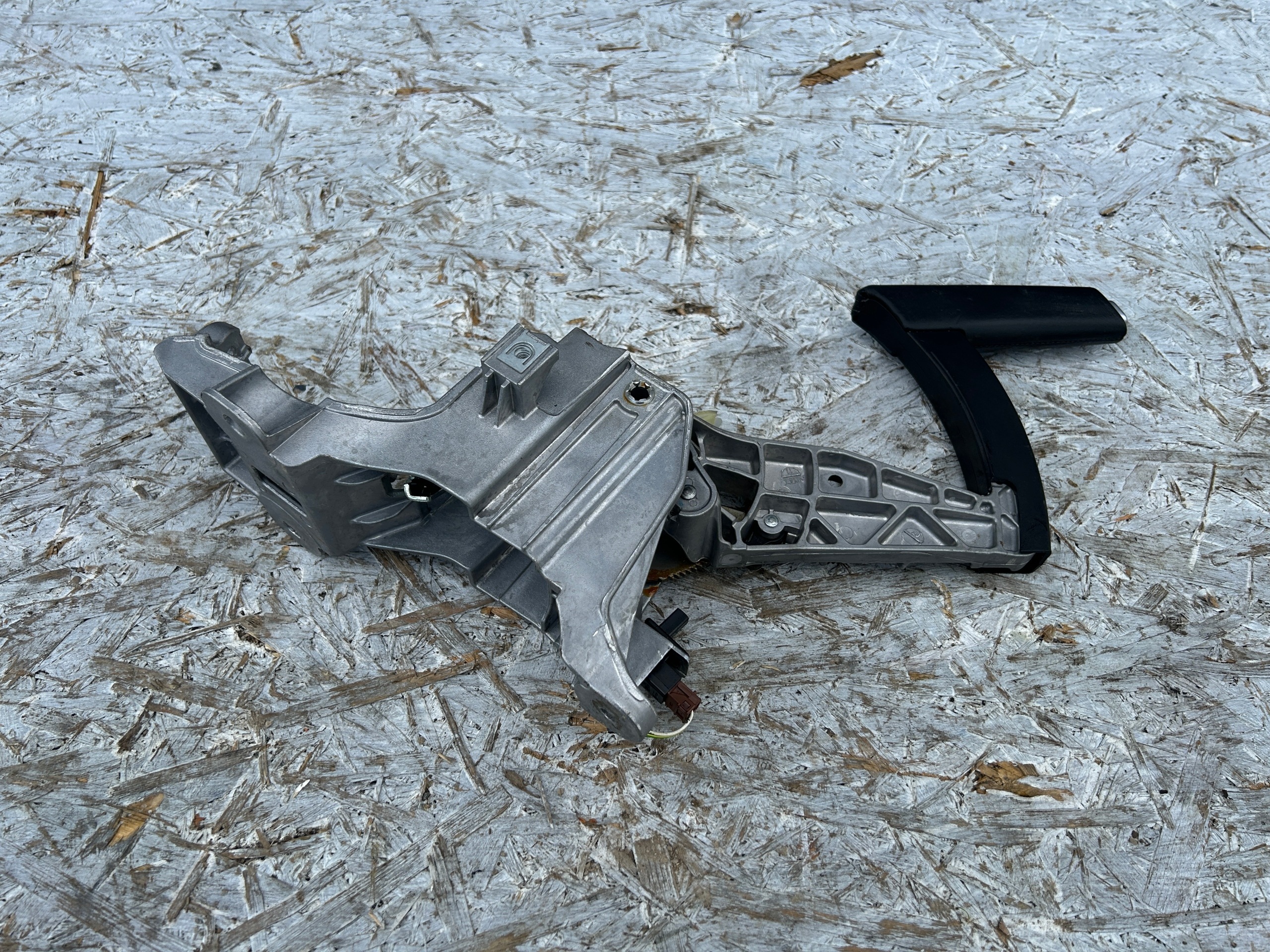 lever electric brake PEUGEOT 308 II T9 13- 98025741ZD