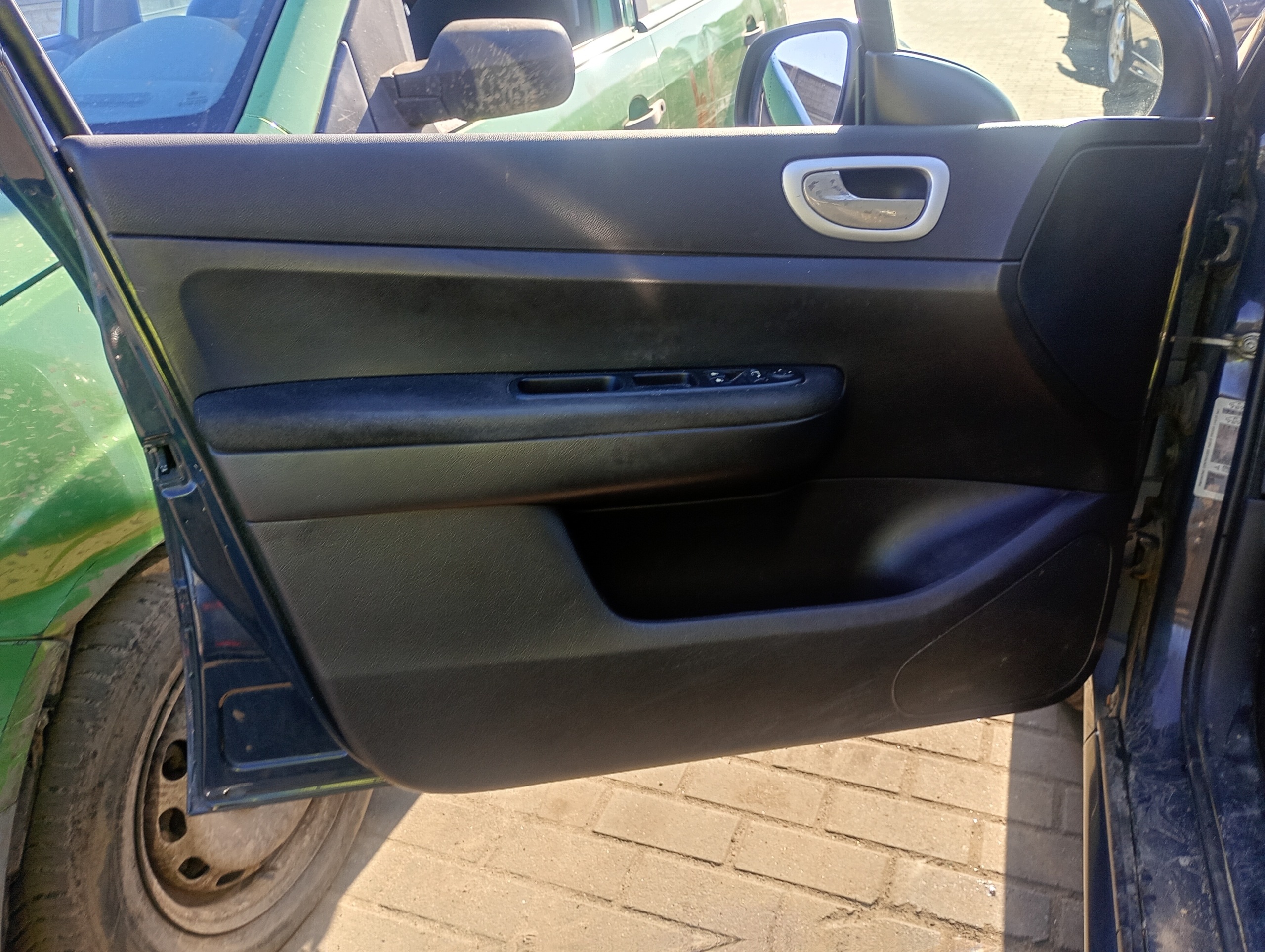 upholstery left side left front Peugeot 307 FL 04-09