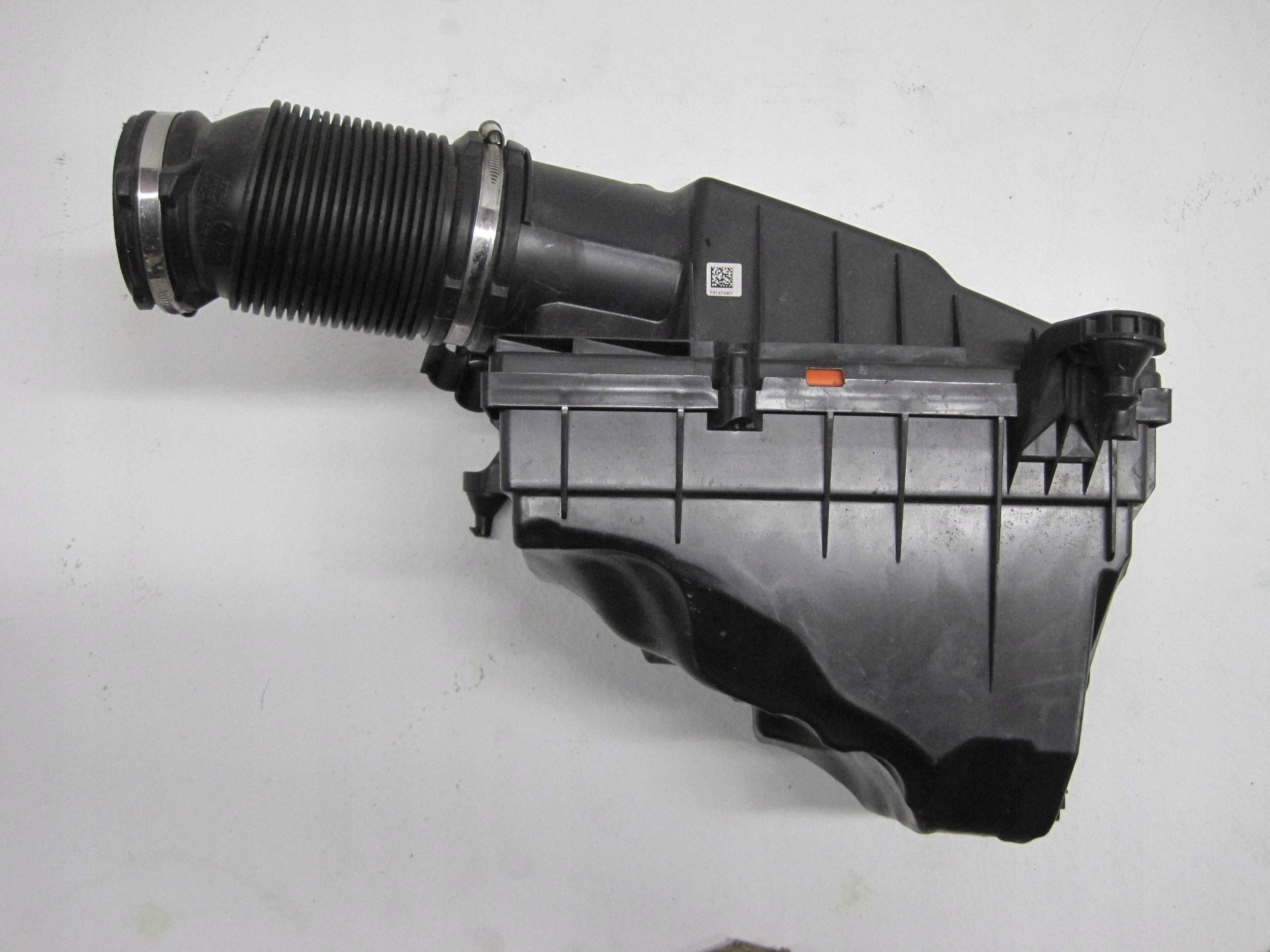 Gehäuse filter luft VOLVO XC90 31370229