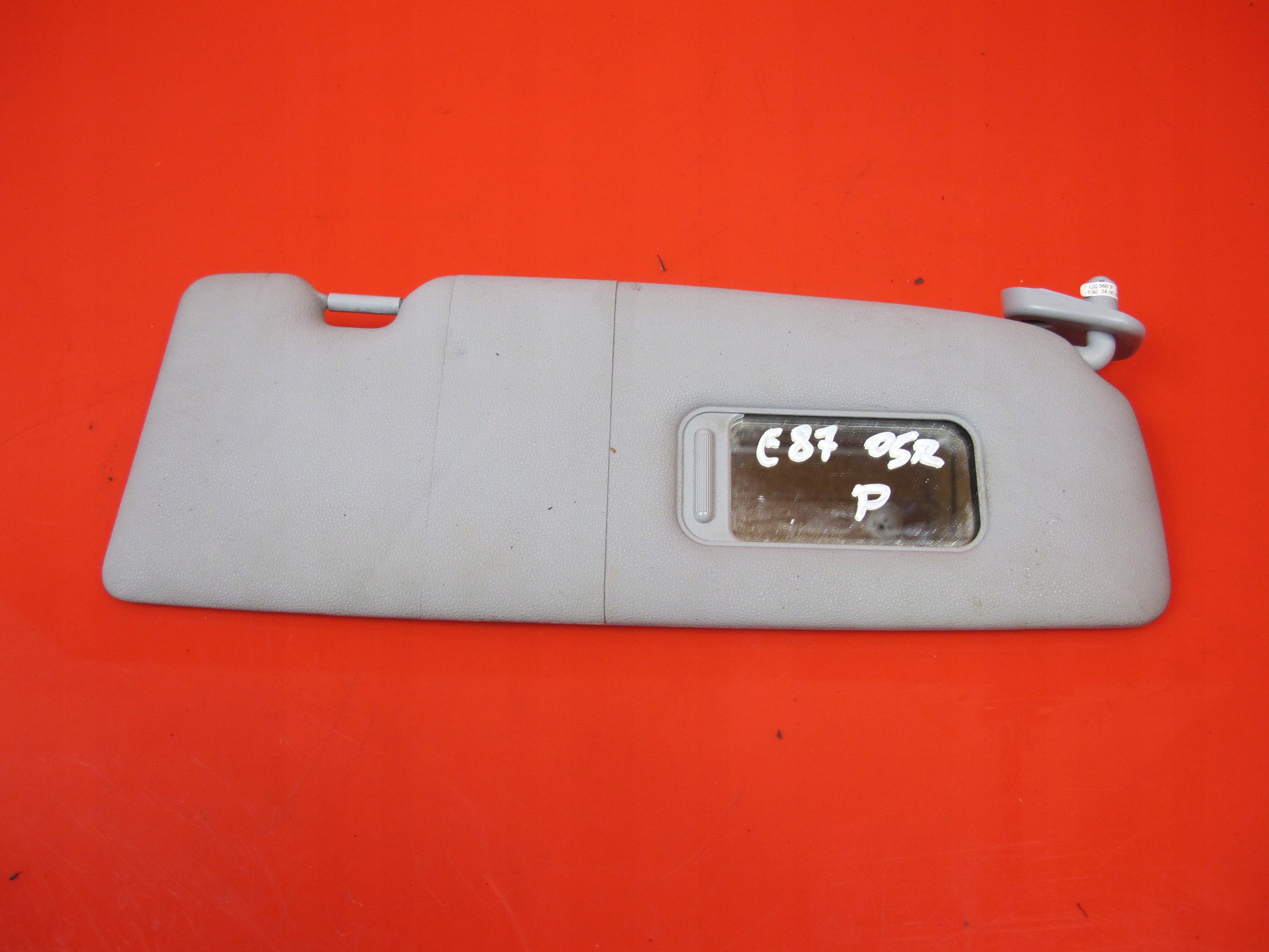 BMW and 1 E87 cover PRZECIWSLONECZNA right left KPL