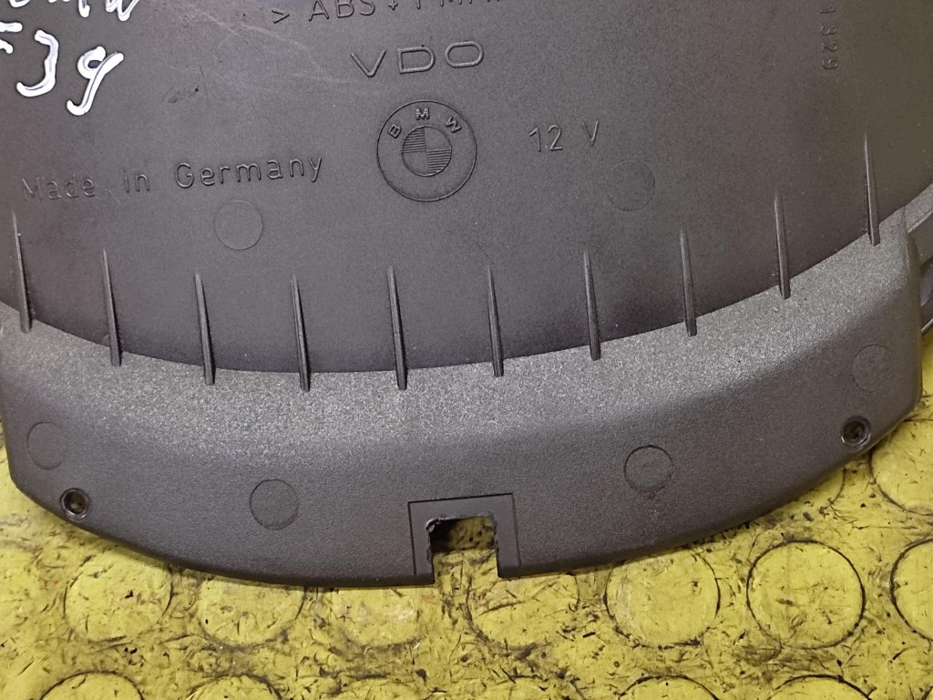 BMW E39 dials 62118381808
