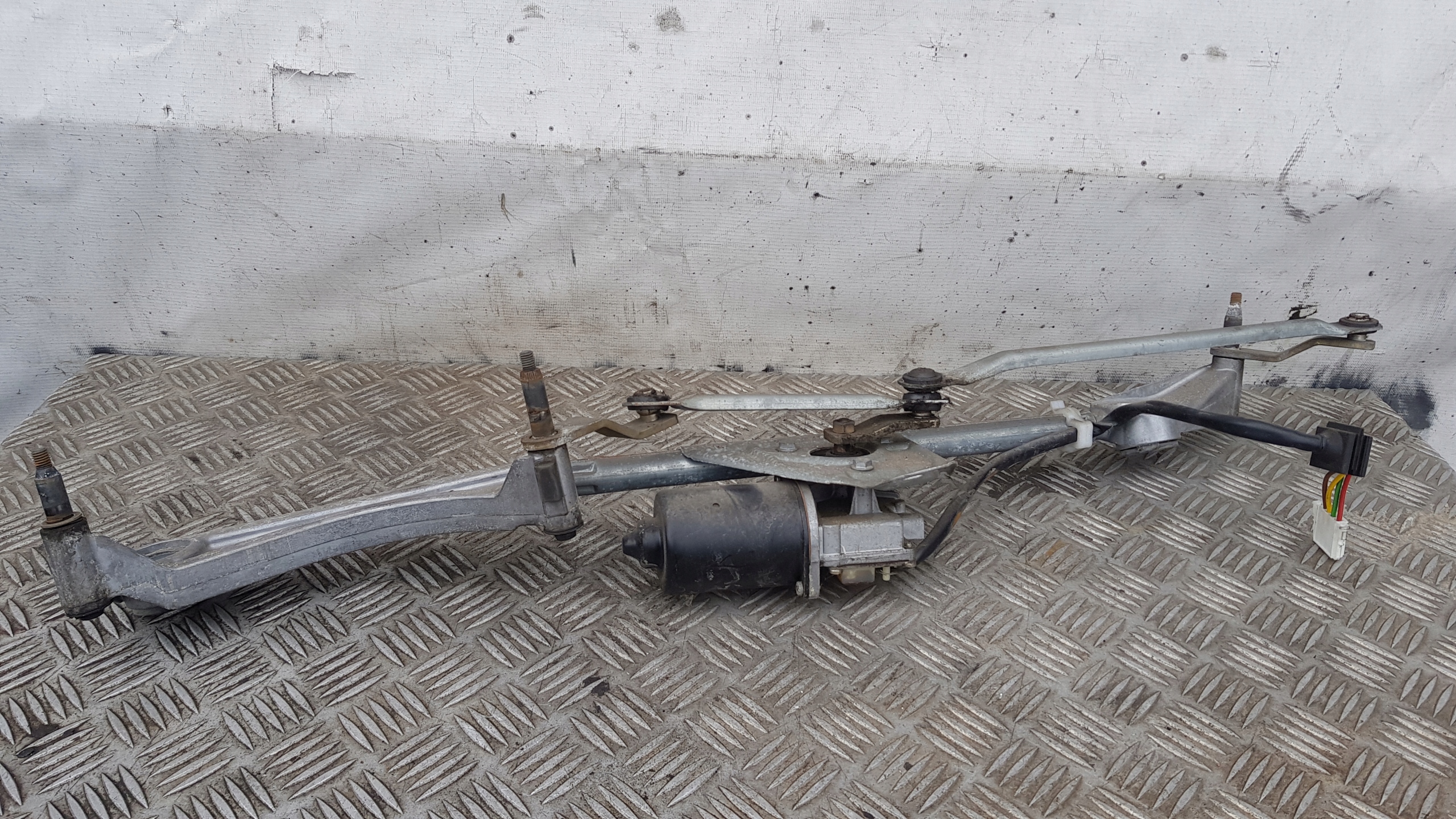 MERCEDES W209 wiper mechanism front EUROPA