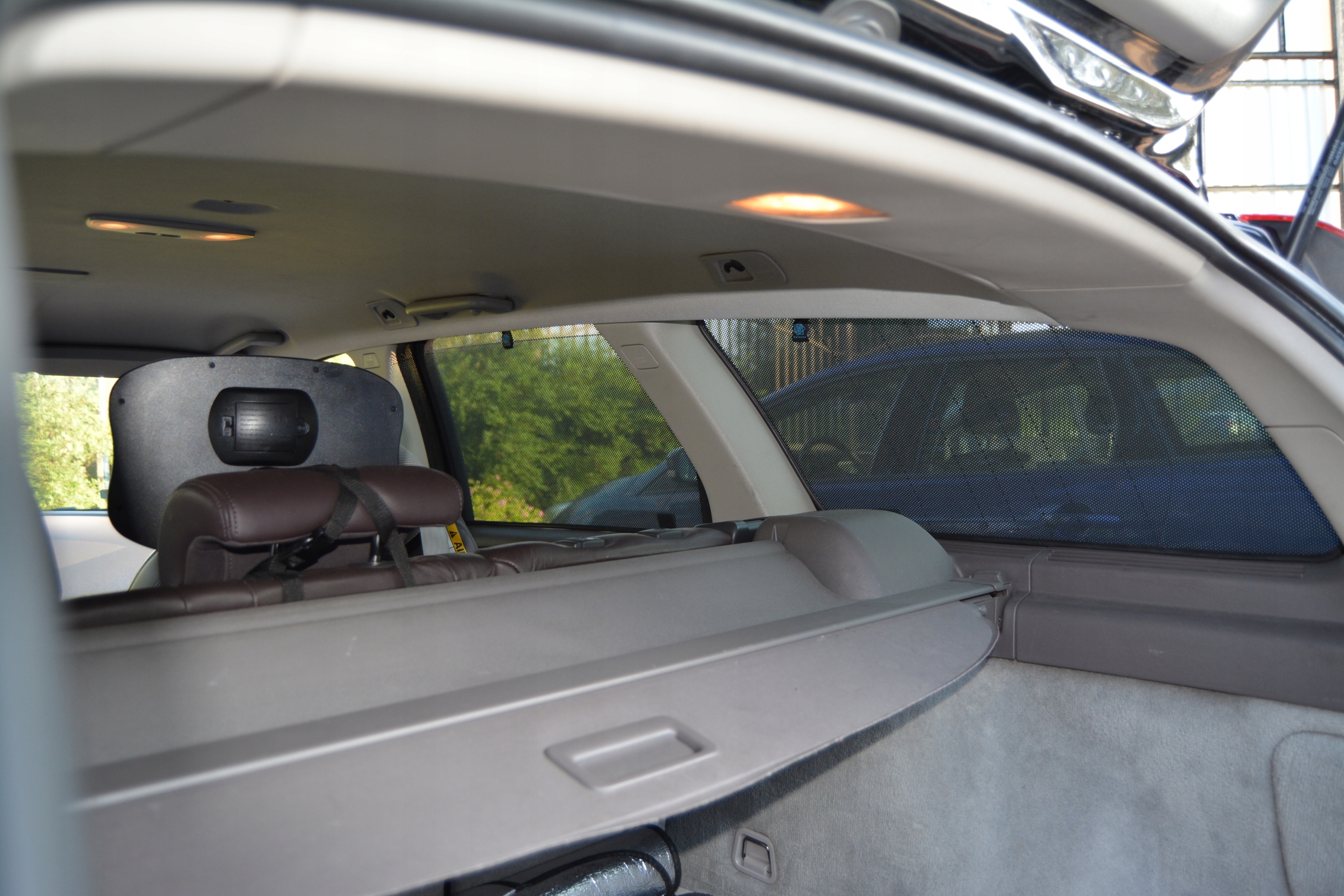 Чехлы на магнитах VOLVO V50 2004-2012