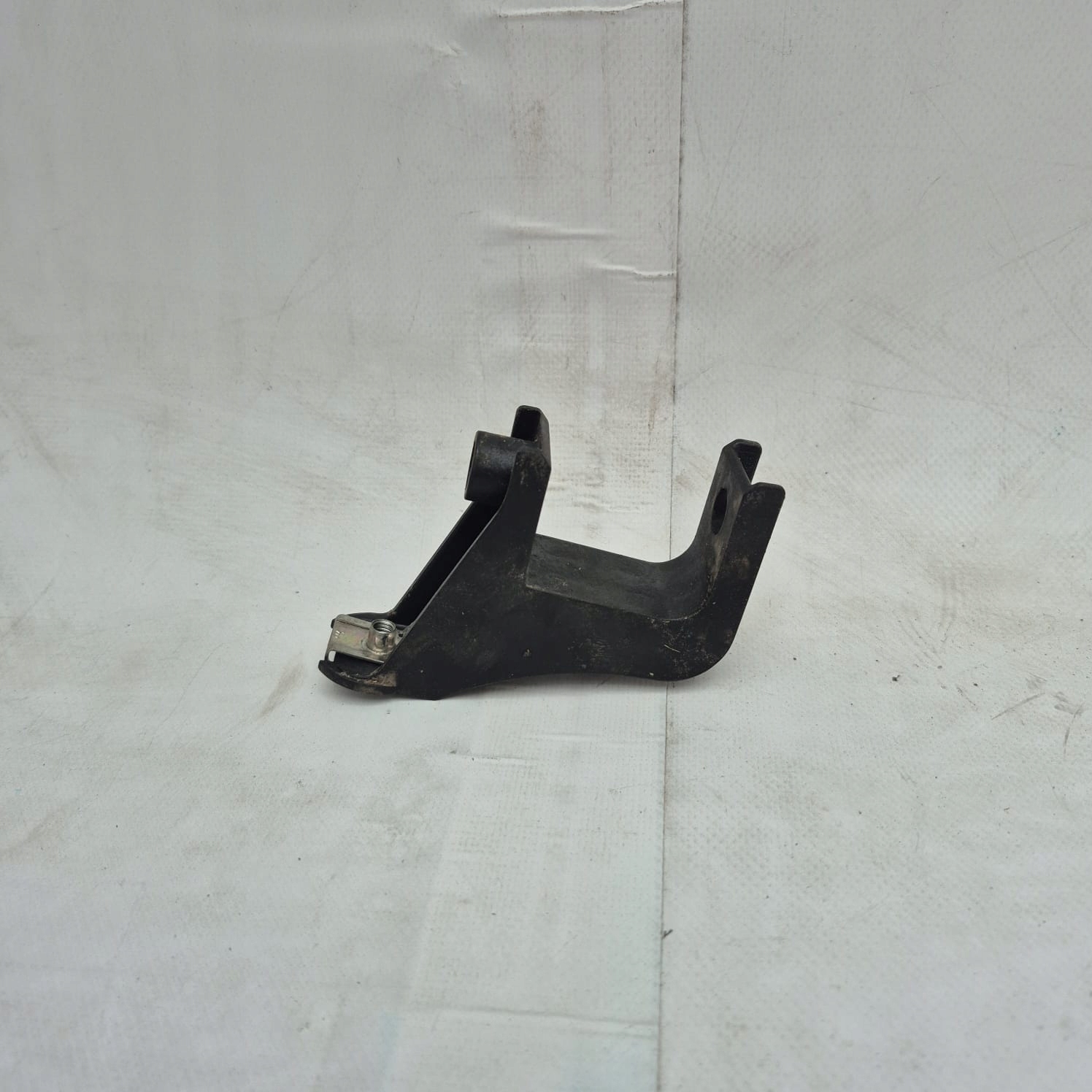 PORSCHE CARERRA 911 992 console bracket radiator air 992145842A