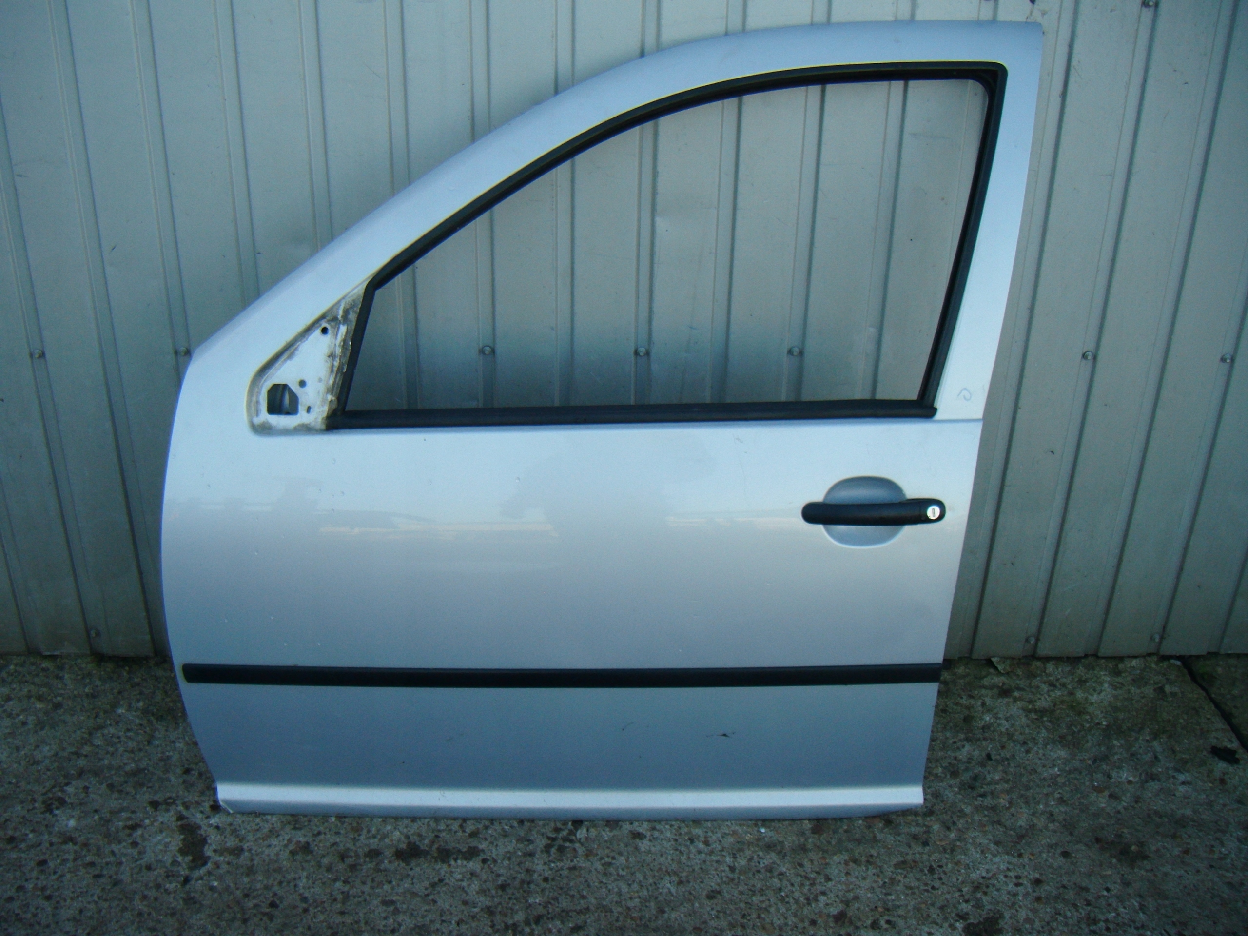 VW GOLF IV 4 97-06 LB7Z DRZWI LEWY PRZÓD