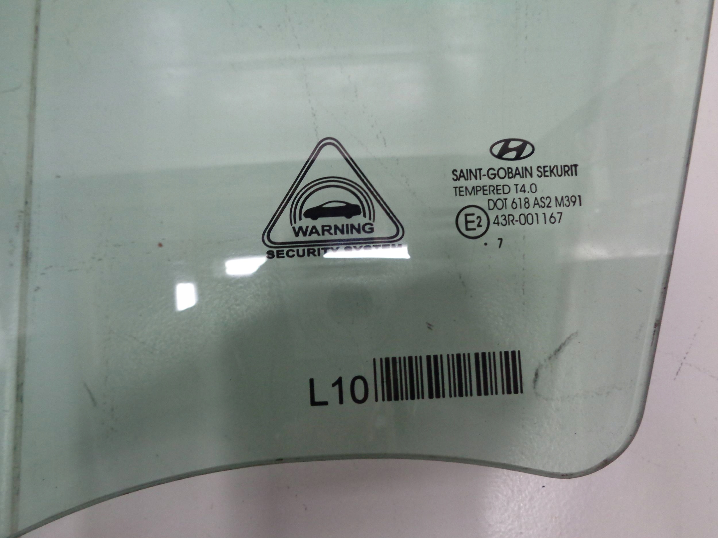 HYUNDAI I30 III 16R- window door left front front 17R
