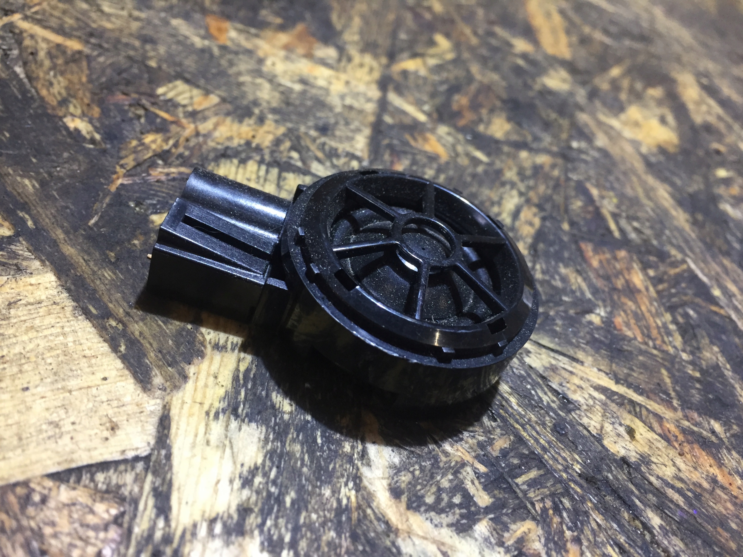AUDI A8 D4 speaker WYSOKOTONOWY BOSE 4H0035399C