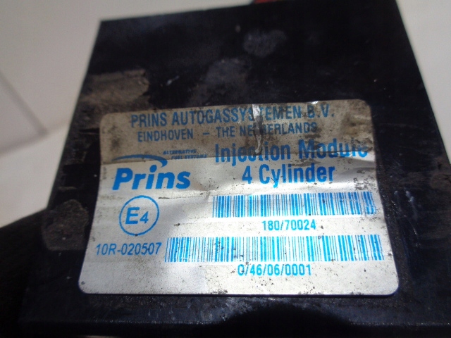 STEROWNIK EMULATOR WTRYSKIWACZY PRINS AFC-2,04D BASIC 10R020507 Typ samochodu Samochody osobowe