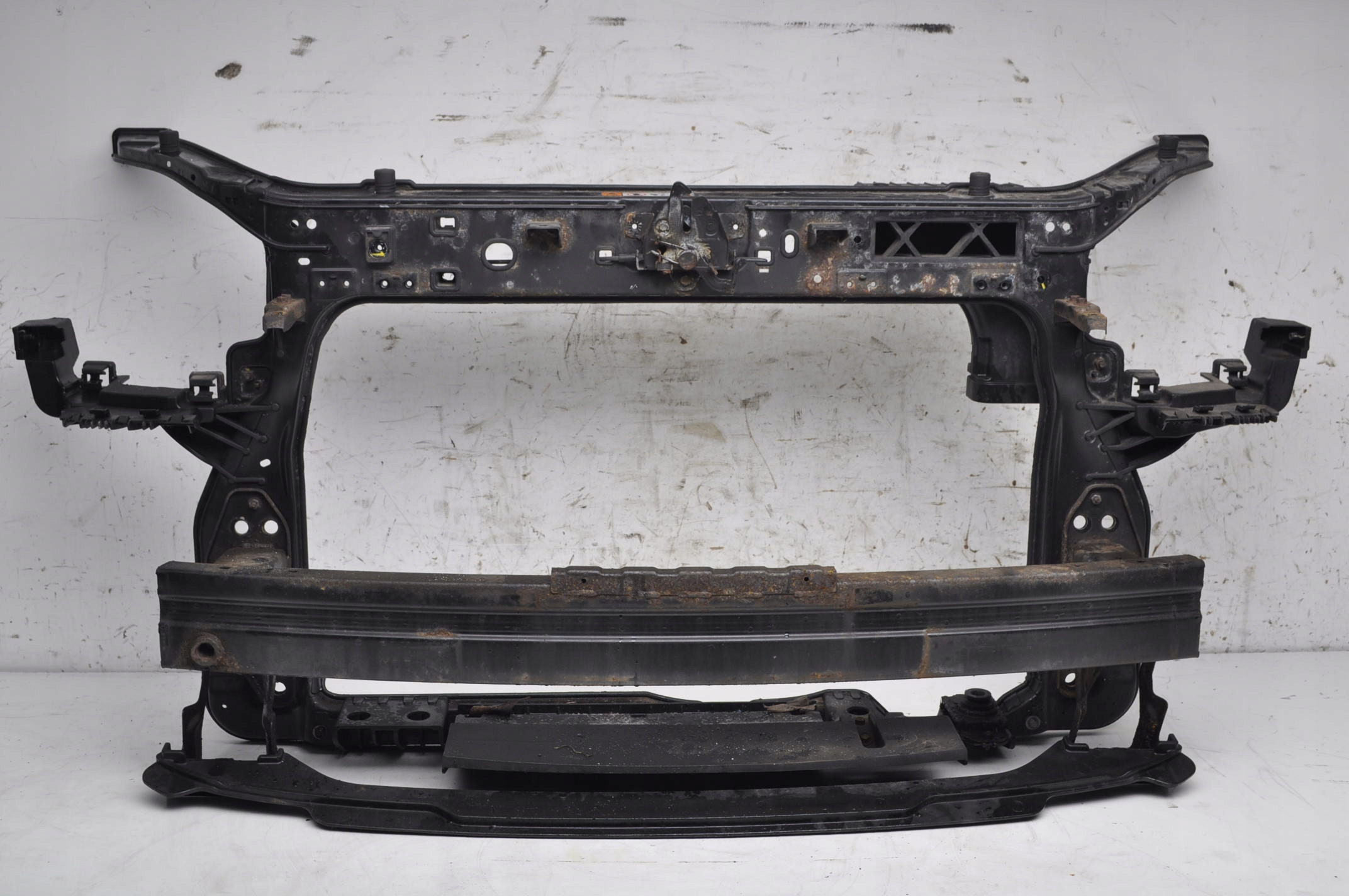 KIA SOUL I LIFT PAS PRZEDNI WZMOCNIENIE