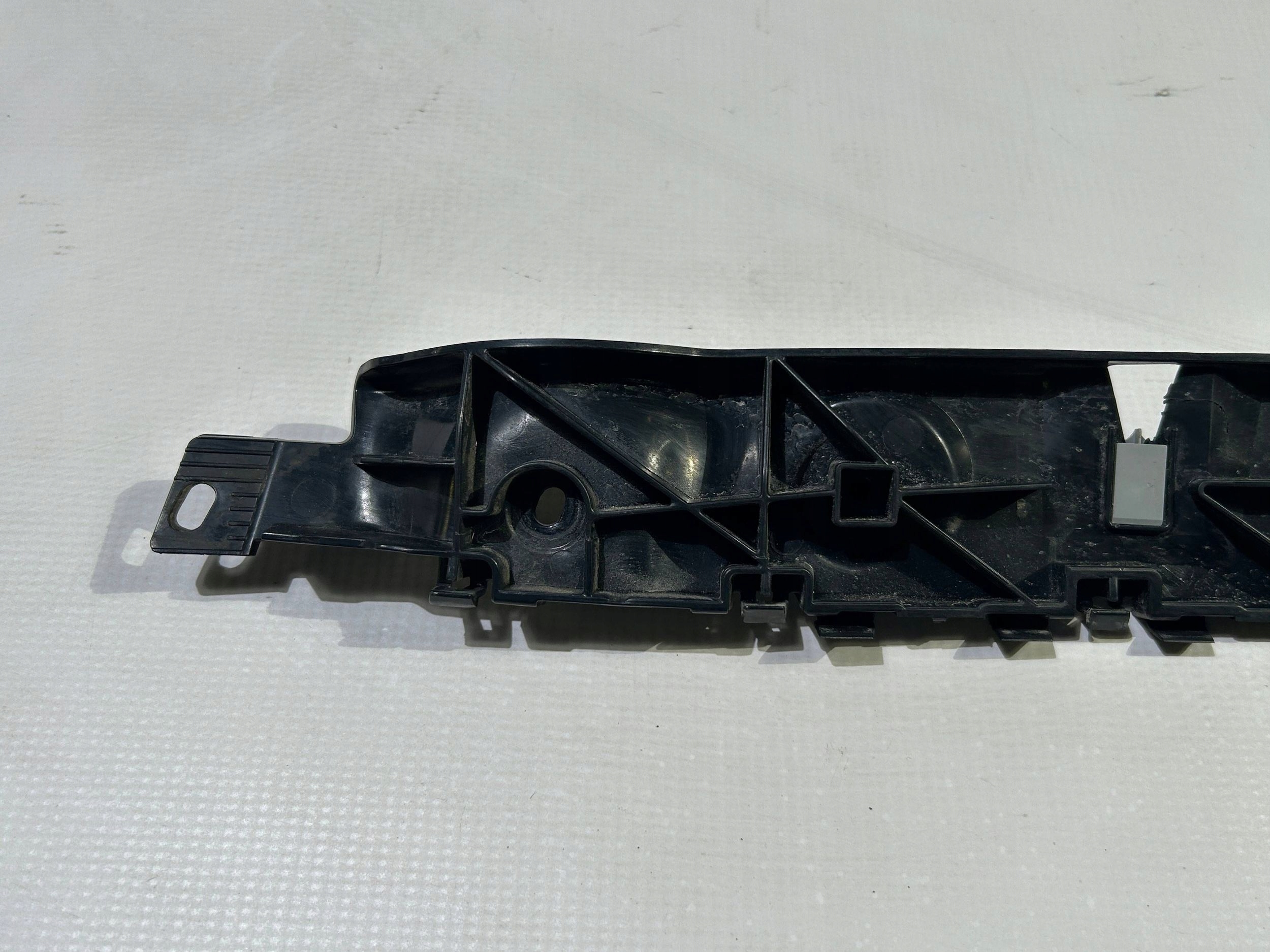 Support Support plaque Pare choc Arrière Droite Arrière Ford Explorer 2016-2019