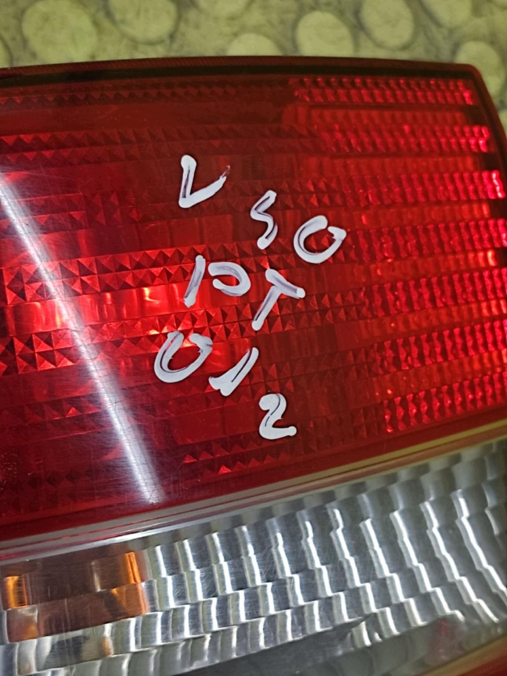 VOLVO V40 light right rear part 30887334