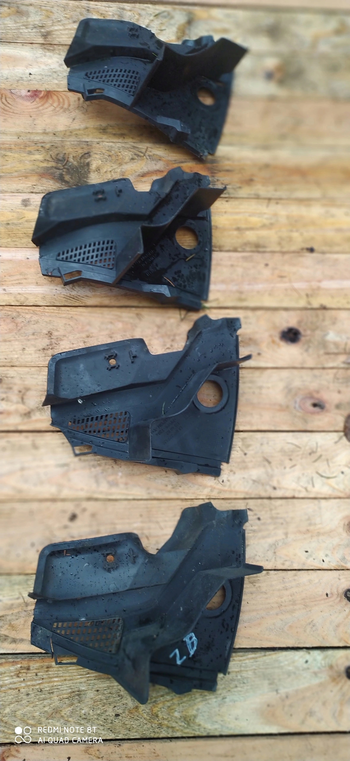 13167227 OPEL ZAFIRA B corner under the window left